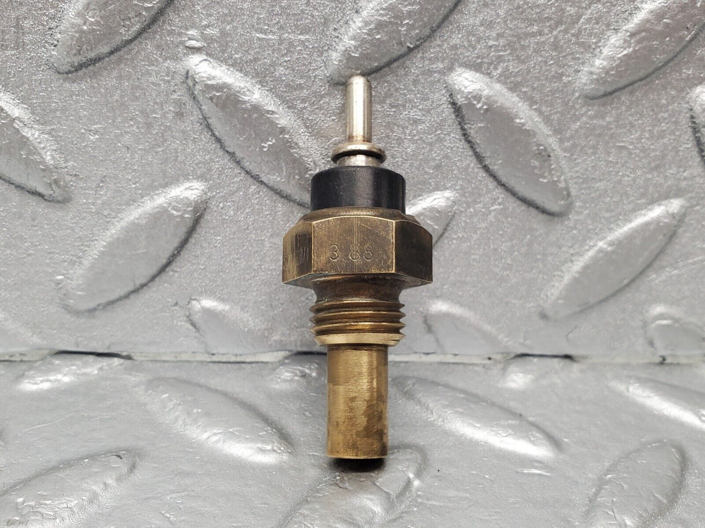 46046 Mercedes-Benz W126 420SE Coolant Temperature Sensor VDO 0055421017