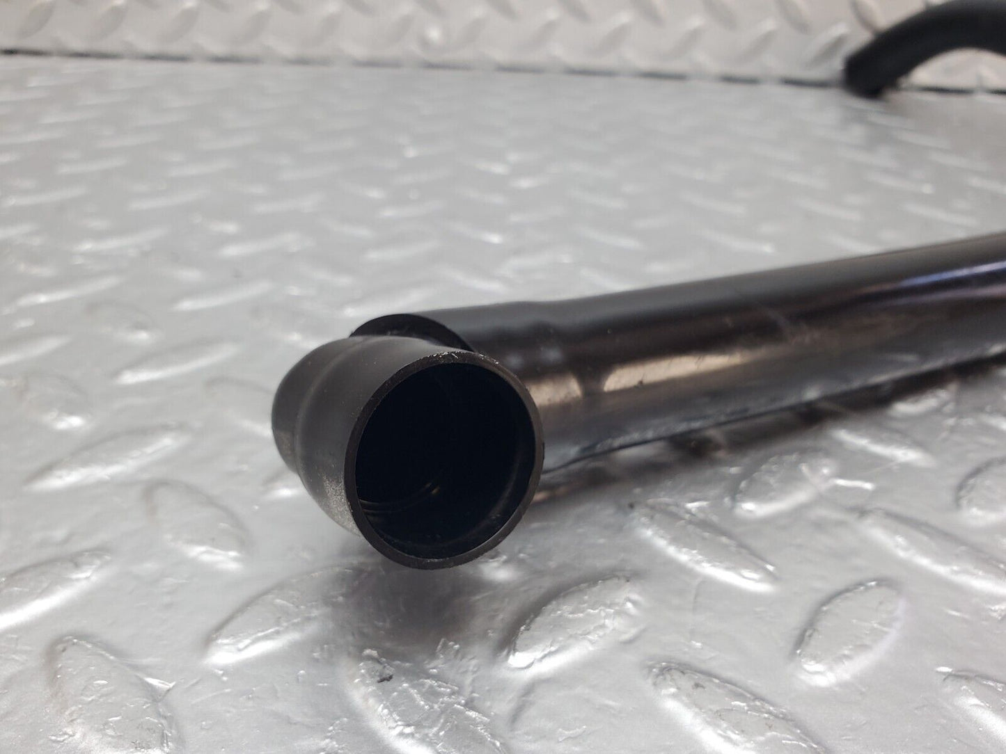 45383 Mercedes-Benz 280E M110.983 Engine Oil Return Pipe
