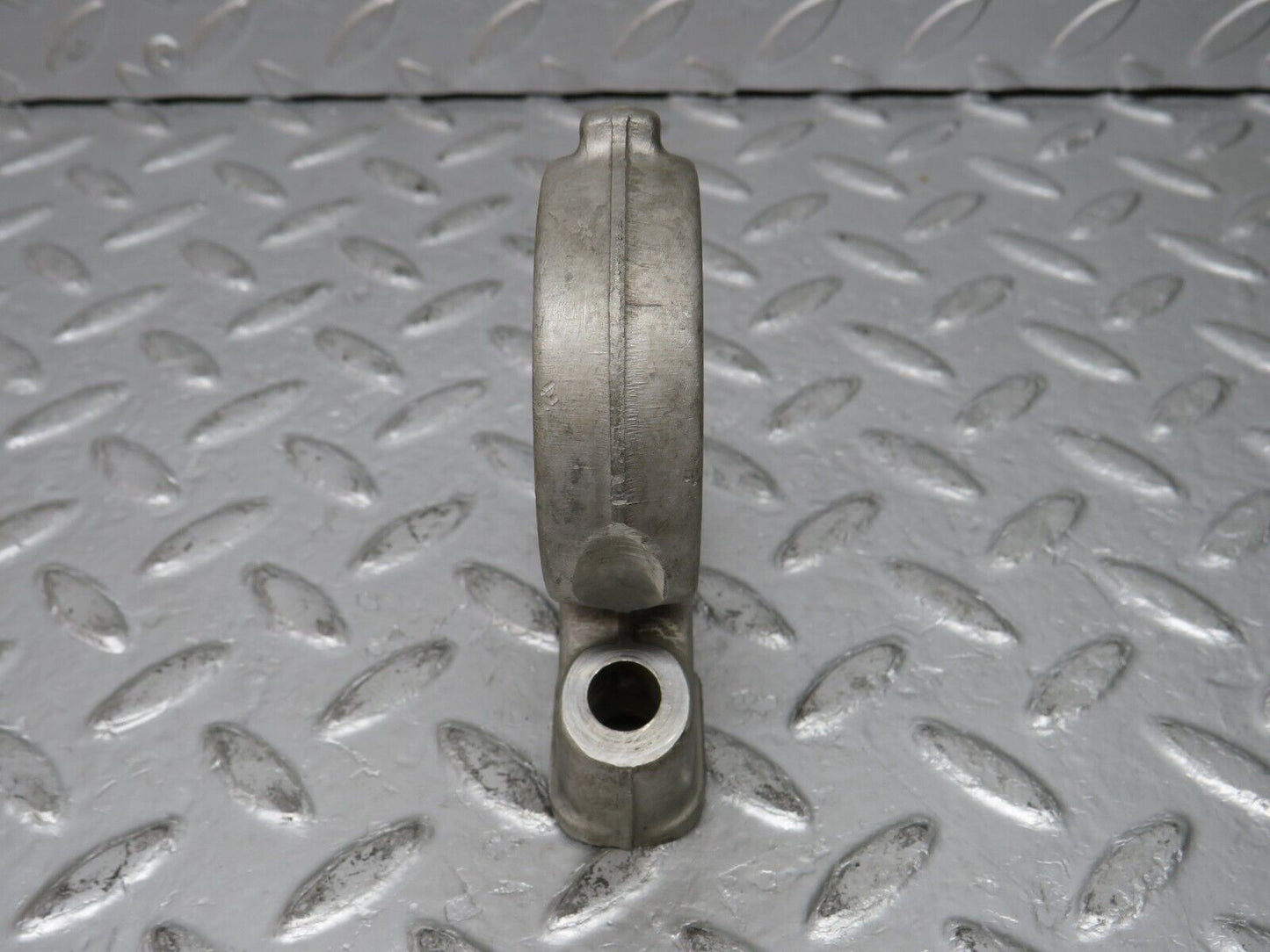 32799 Mercedes-Benz C107 R107 350 V8 Camshaft Tower Bearing 1160512112