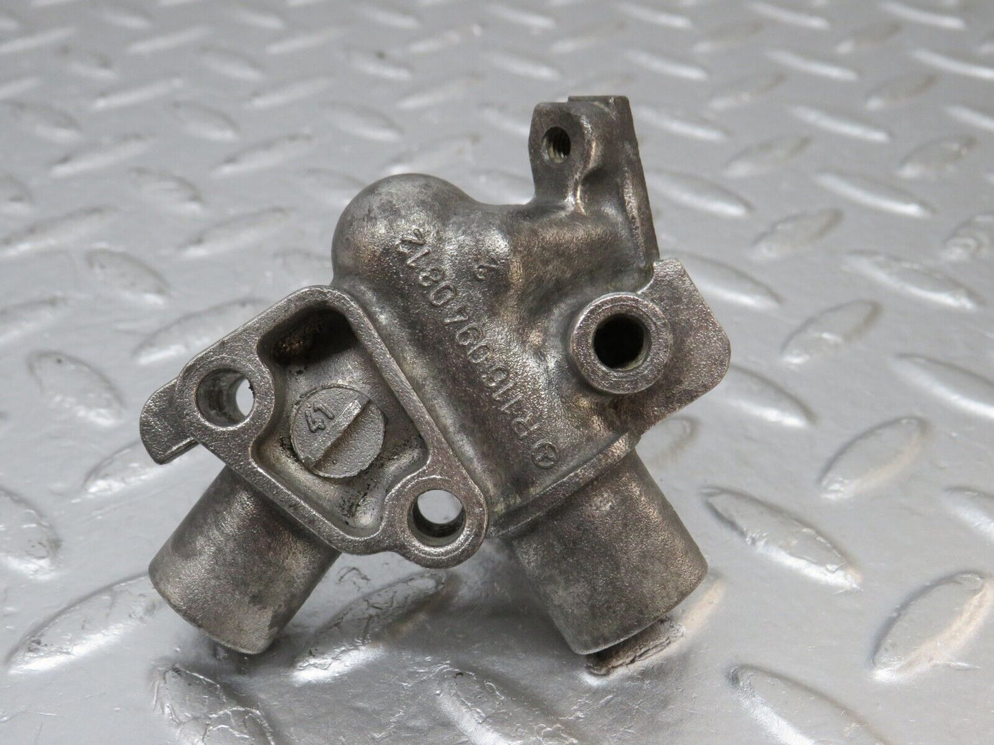 34485 Mercedes-Benz C126 380SEC Coupe Cold Start Valve Housing VDO 1160940812