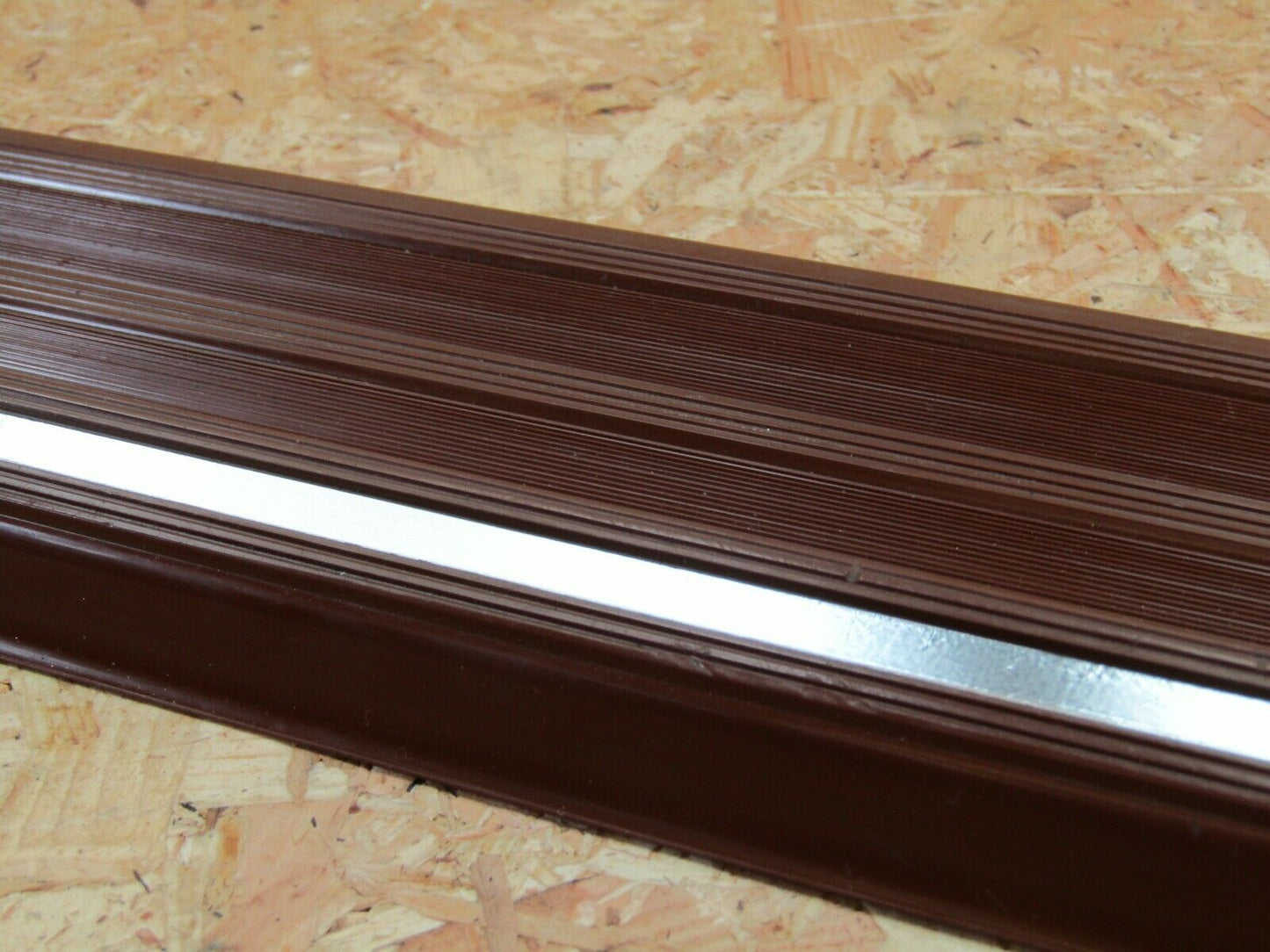 2149 Mercedes-Benz W116 350SE Front Left Door Sill