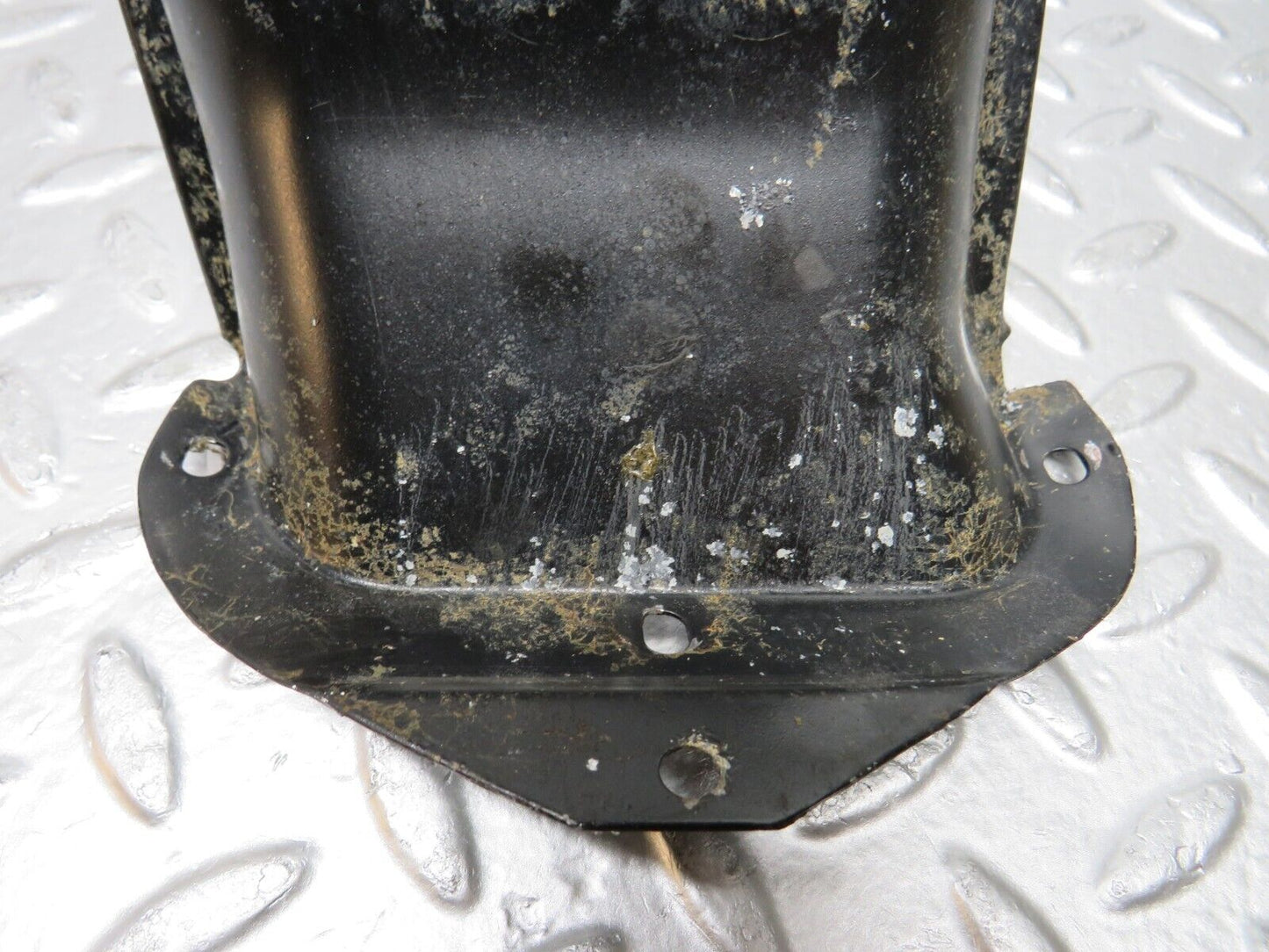 30105 Porsche 924 Fuel Tank Filling Pipe Metal Cover