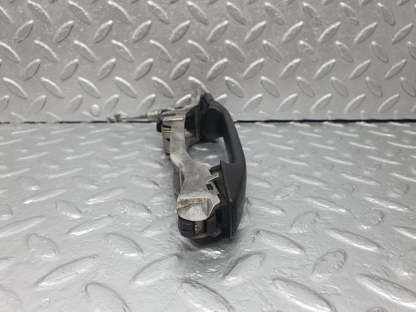 42787 Mercedes-Benz W201 190 Front Left Door Exterior Handle No Key