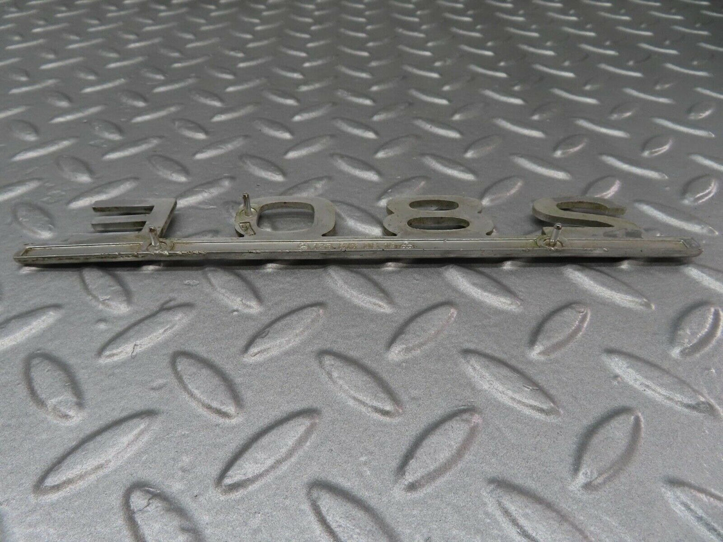 15933 Mercedes-Benz W123 280E Trunk Badge Logo Emblem 1238170815