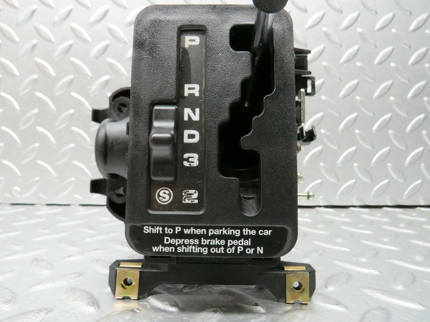 24281 Mercedes-Benz S124 220TE Wagon Automatic Gear Selector 1292670637