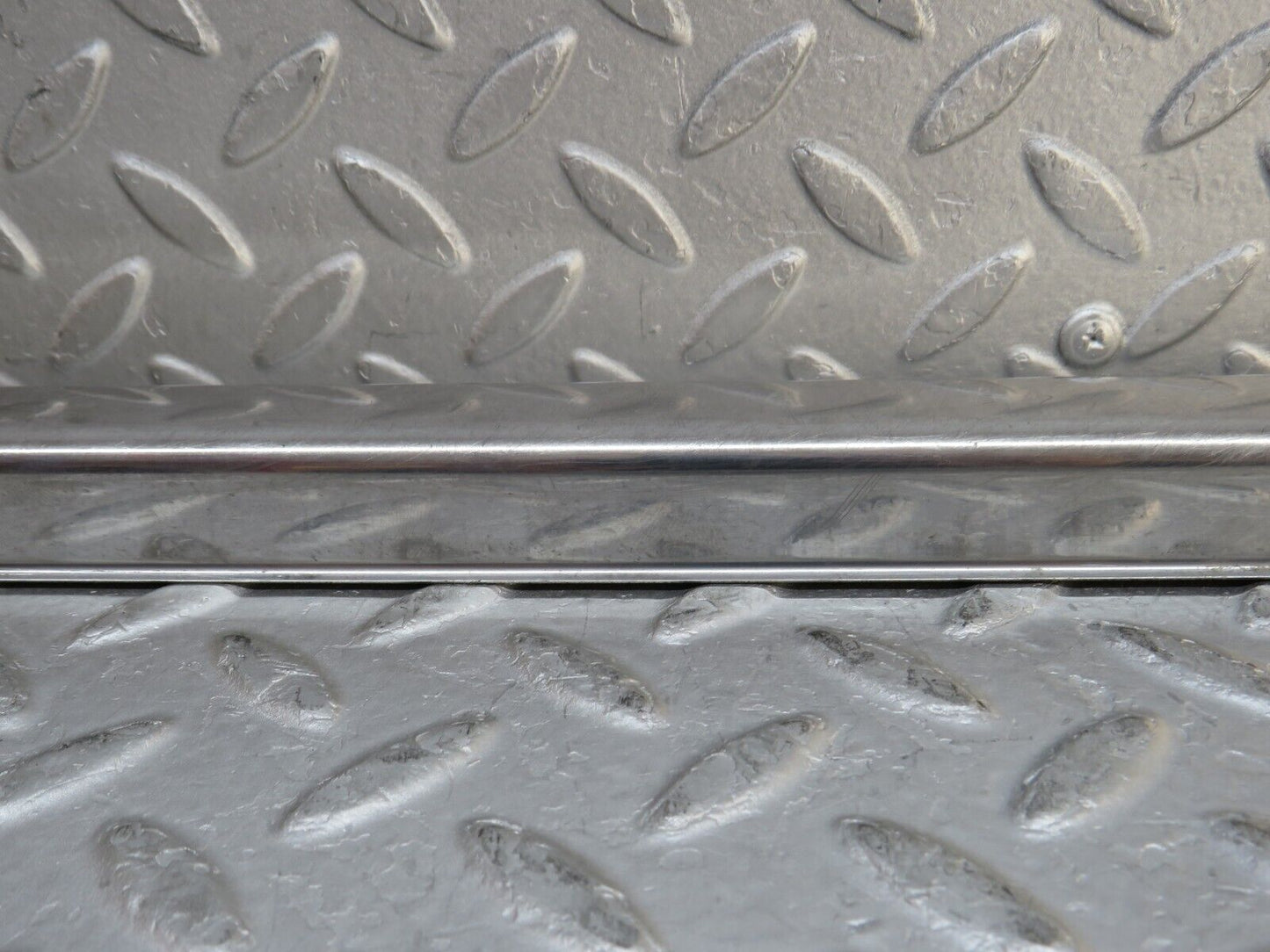 37390 Mercedes-Benz W109 300SEL Front Right Door Sill Chrome