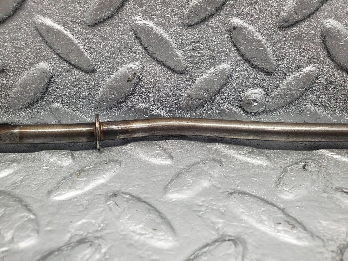 W112 camshaft oil tube used OEM