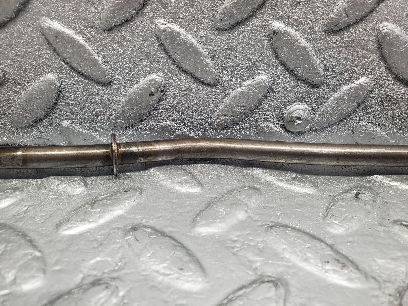 W112 camshaft oil tube used OEM