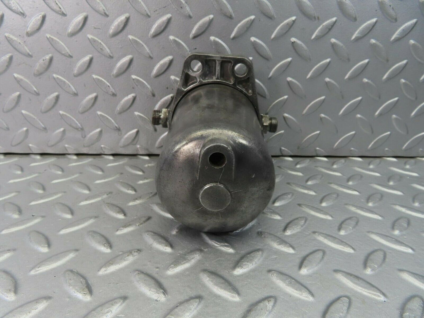 8916 Mercedes-Benz W108 Fuel Filter Housing Bosch 0450108003