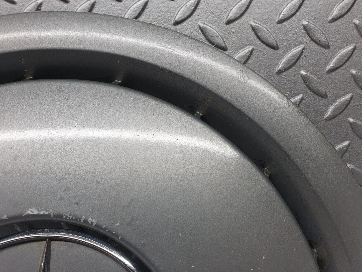 42880 Mercedes-Benz W201 190 2.0L Wheel Trim Hub Cap 14" 2014010324