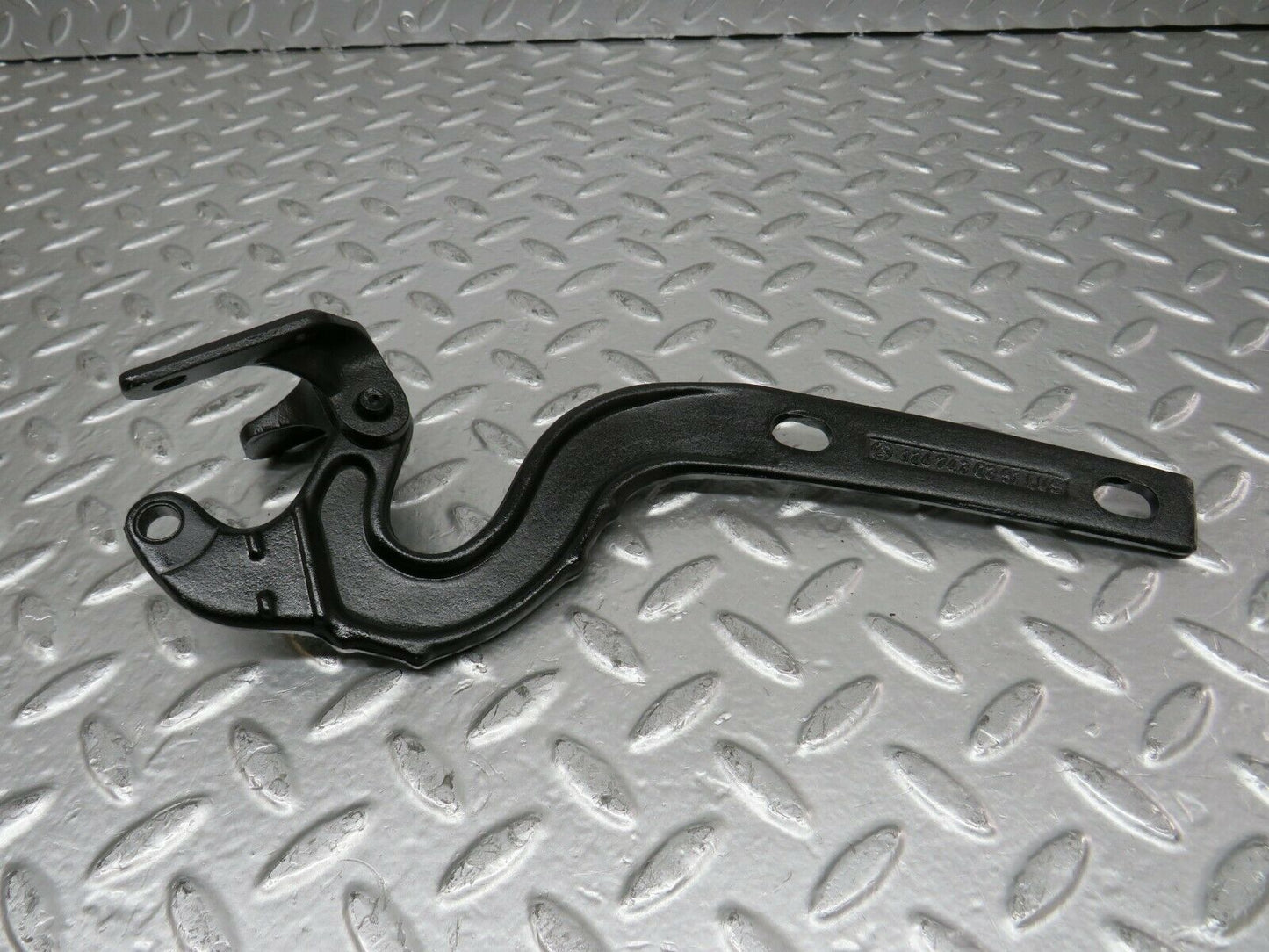 24242 Mercedes-Benz S124 220TE Wagon Trunk Lid Hinge Left Side 1247430351