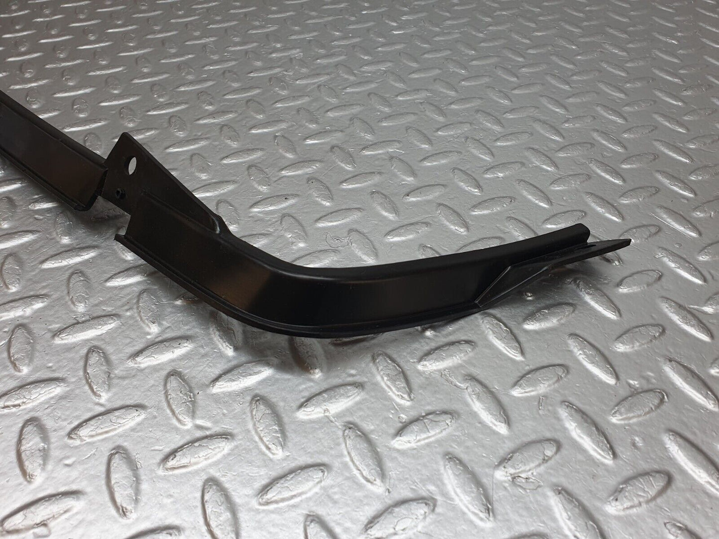 42548 Mercedes-Benz R129 320SL Coupe Bonnet Grill Surround Trim 1298880073