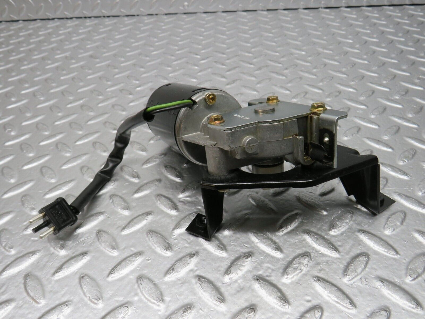 30672 Mercedes-Benz W201 190E Sunroof Motor Bosch with Relay 0390251699
