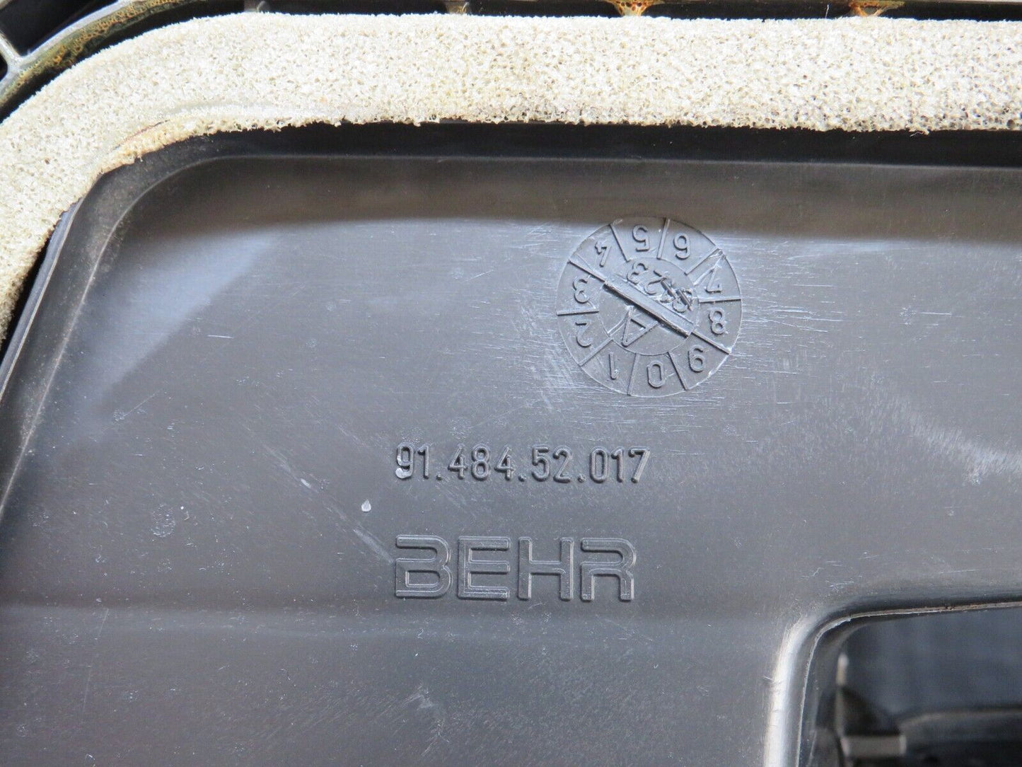 36477 Mercedes-Benz W201 190E 2.0L Heater Blower Housing Behr 91.484.52.017