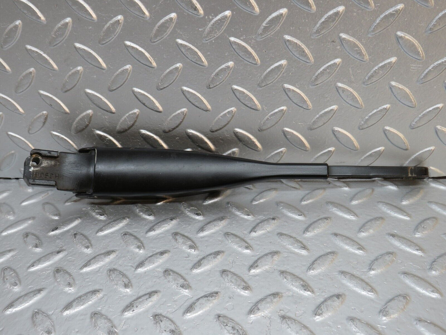 31764 Mercedes-Benz W201 190LE Wiper Arm Bosch