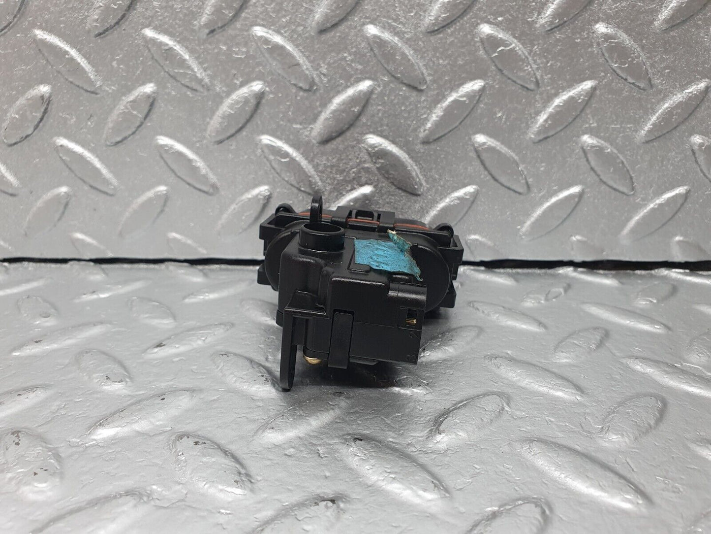 42252 Mercedes-Benz R129 320SL Coupe Heater Box Vacuum Actuator