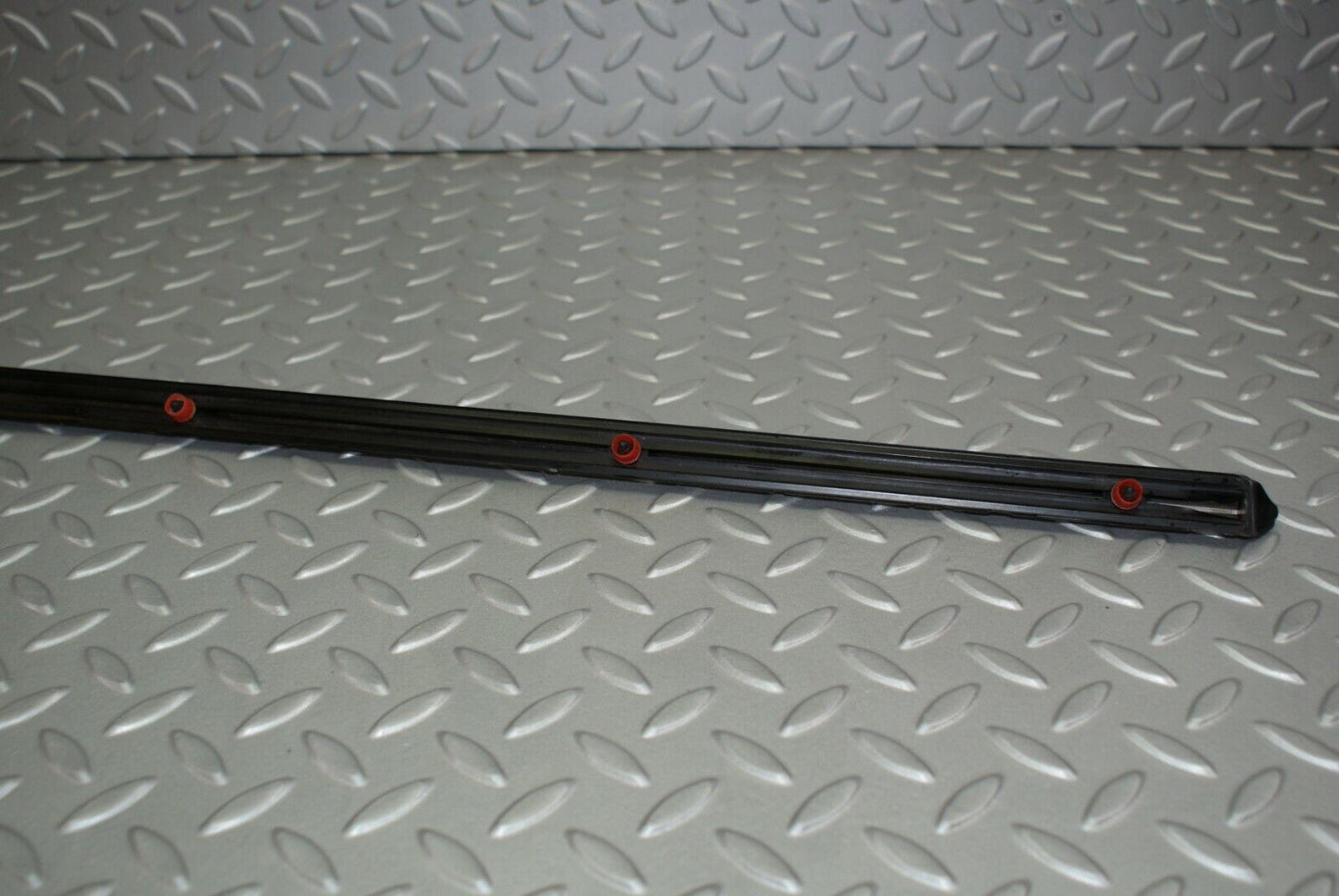 2985 Mercedes-Benz C123 280CE Coupe Front Left Fender Wing Chrome Trim