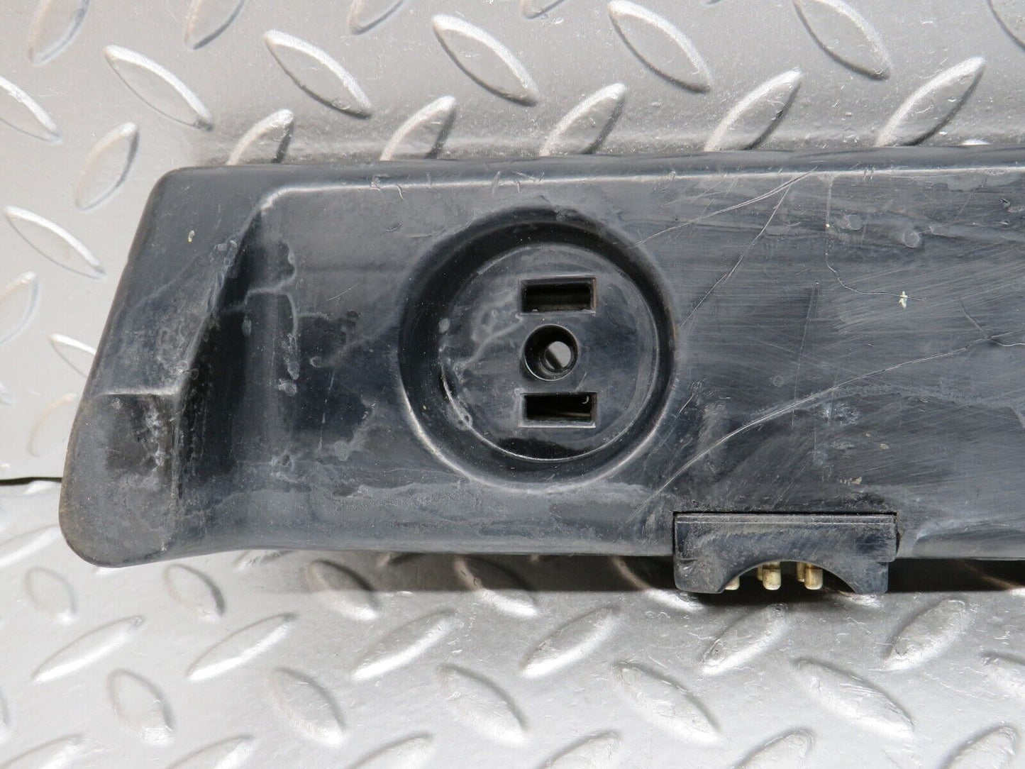 0105 Mercedes-Benz W123 Tail Light Bulb Holder Right Side 22064R
