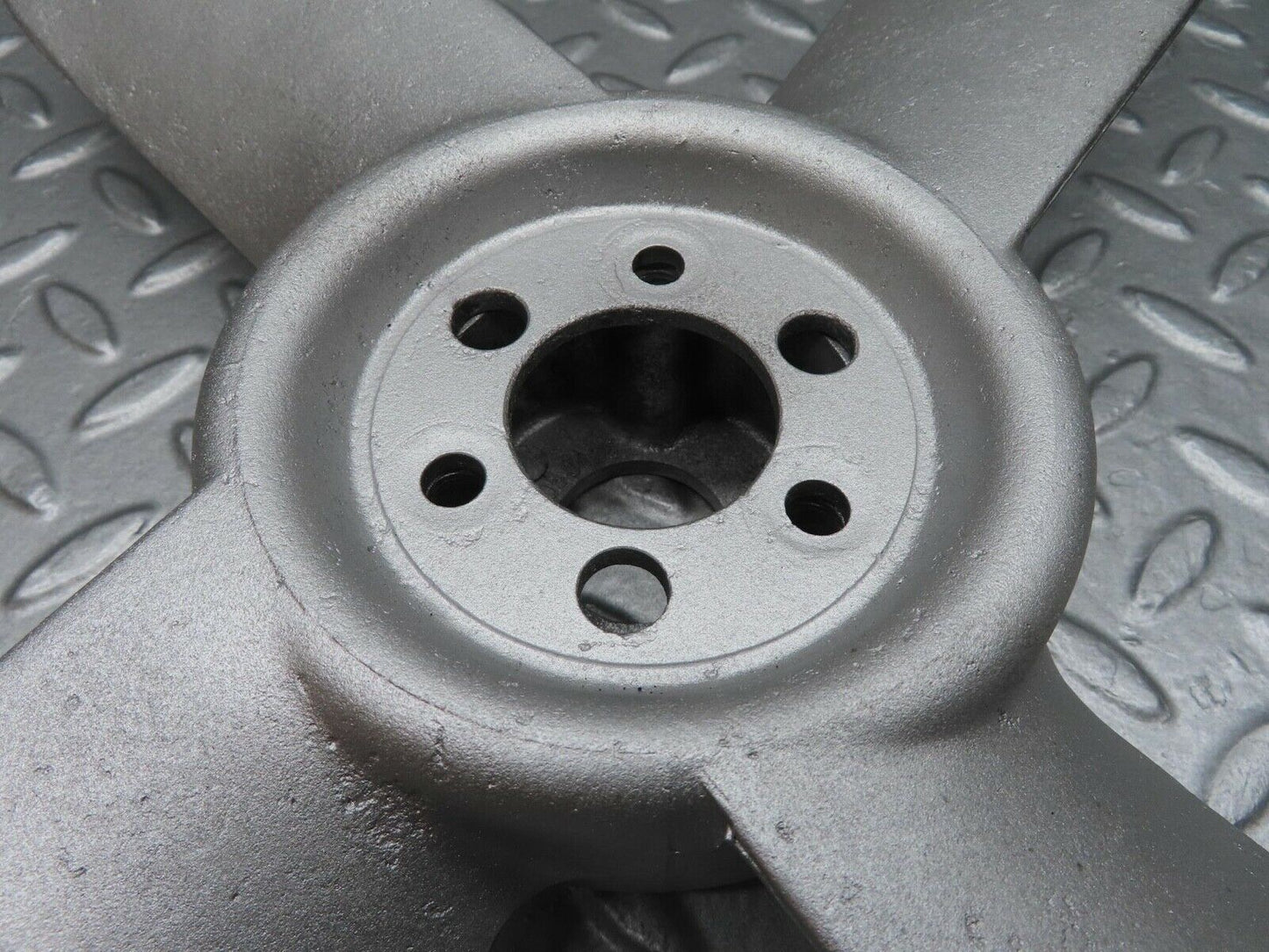 12693 Mercedes-Benz W111 220SE Engine Cooling Fan 1802050806