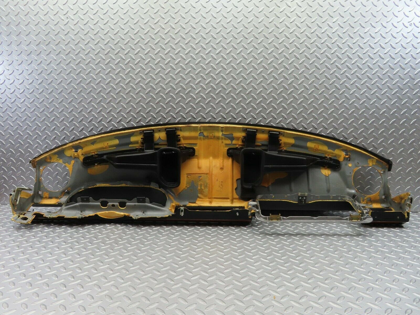 6614 Mercedes-Benz S124 E220 Wagon Dashboard Black