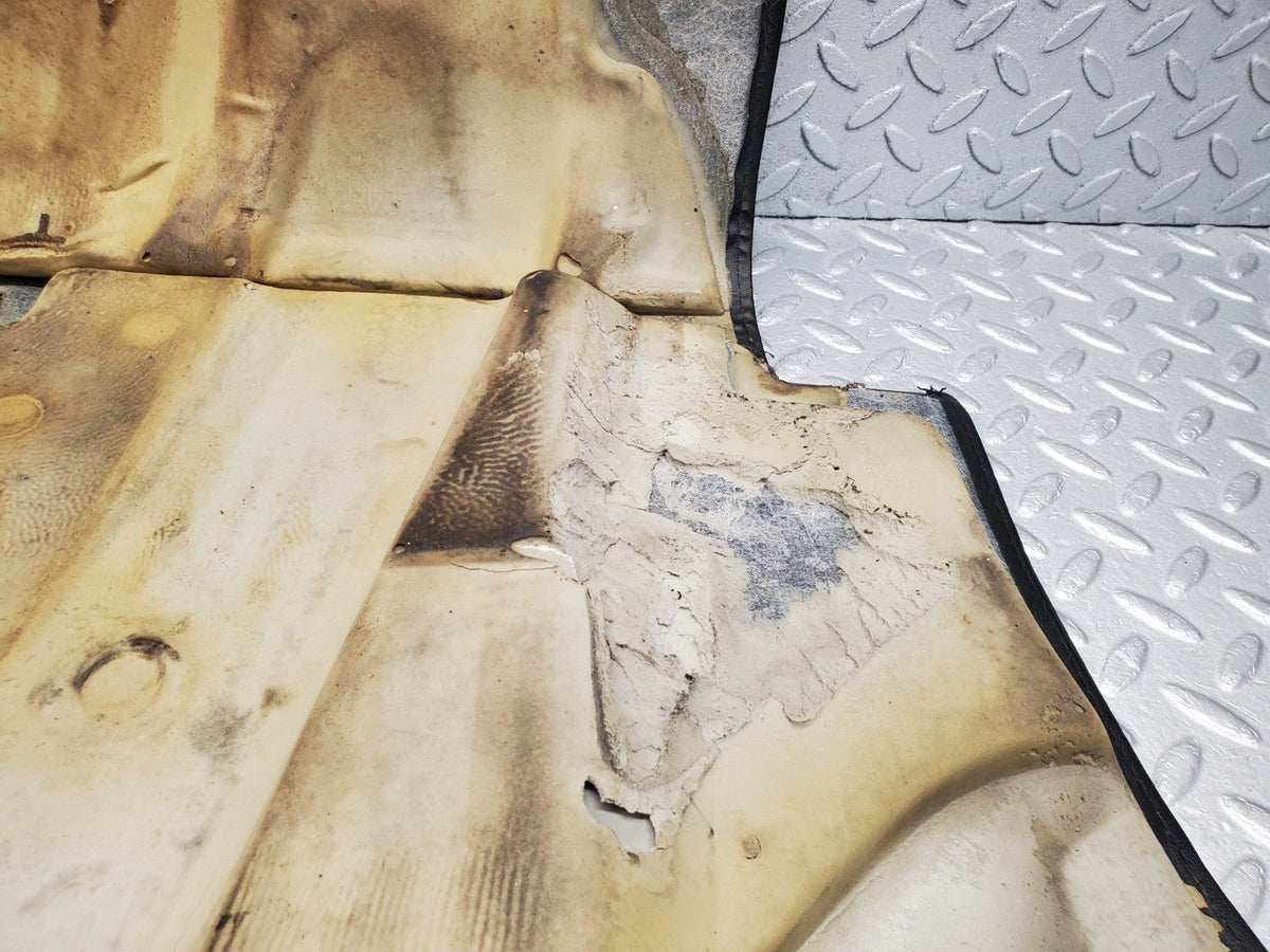 W201 Baby Benz front right floor carpet black used OEM