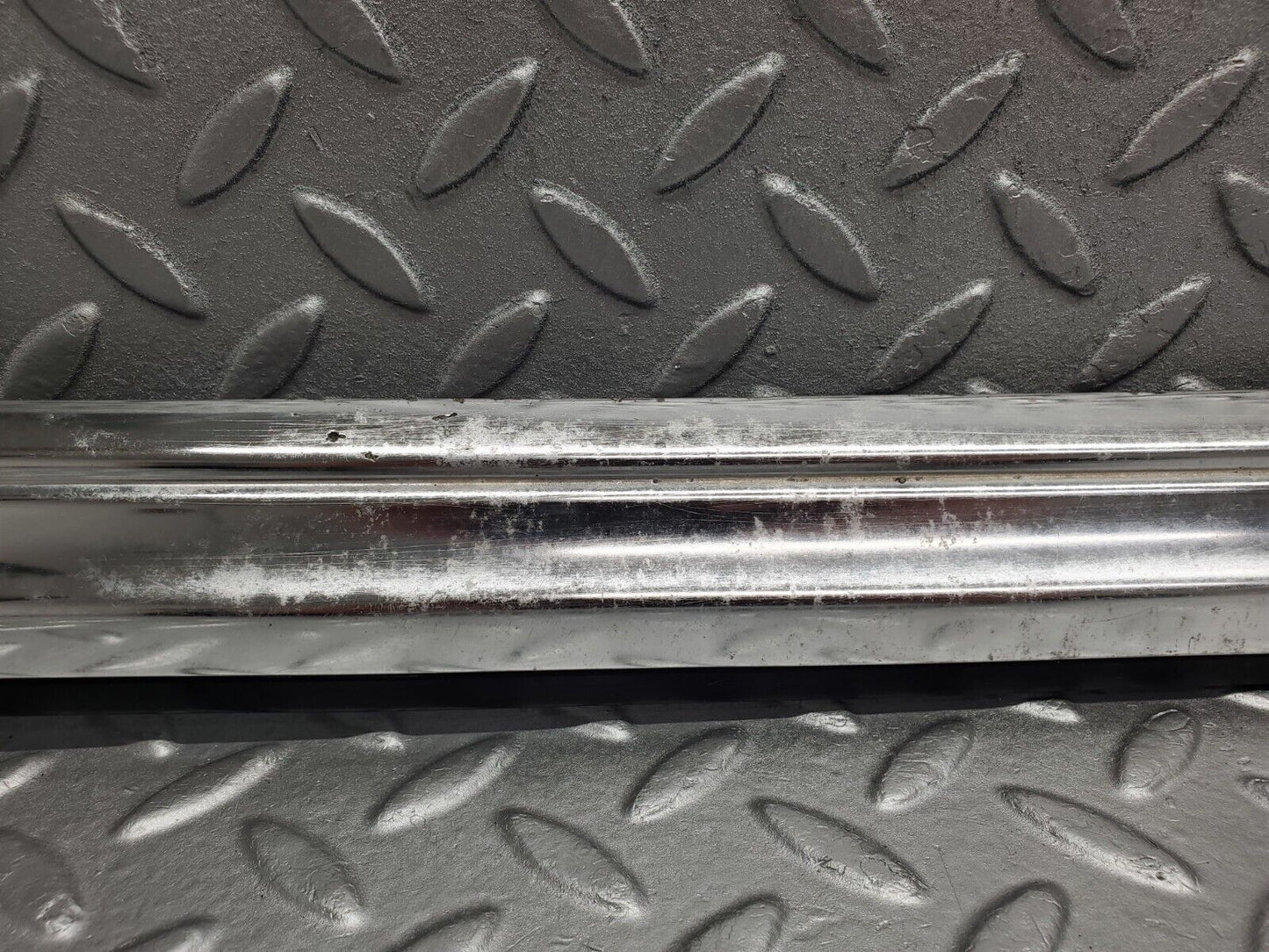 46431 Mercedes-Benz C123 280CE Coupe Left Door Chrome Moulding Trim