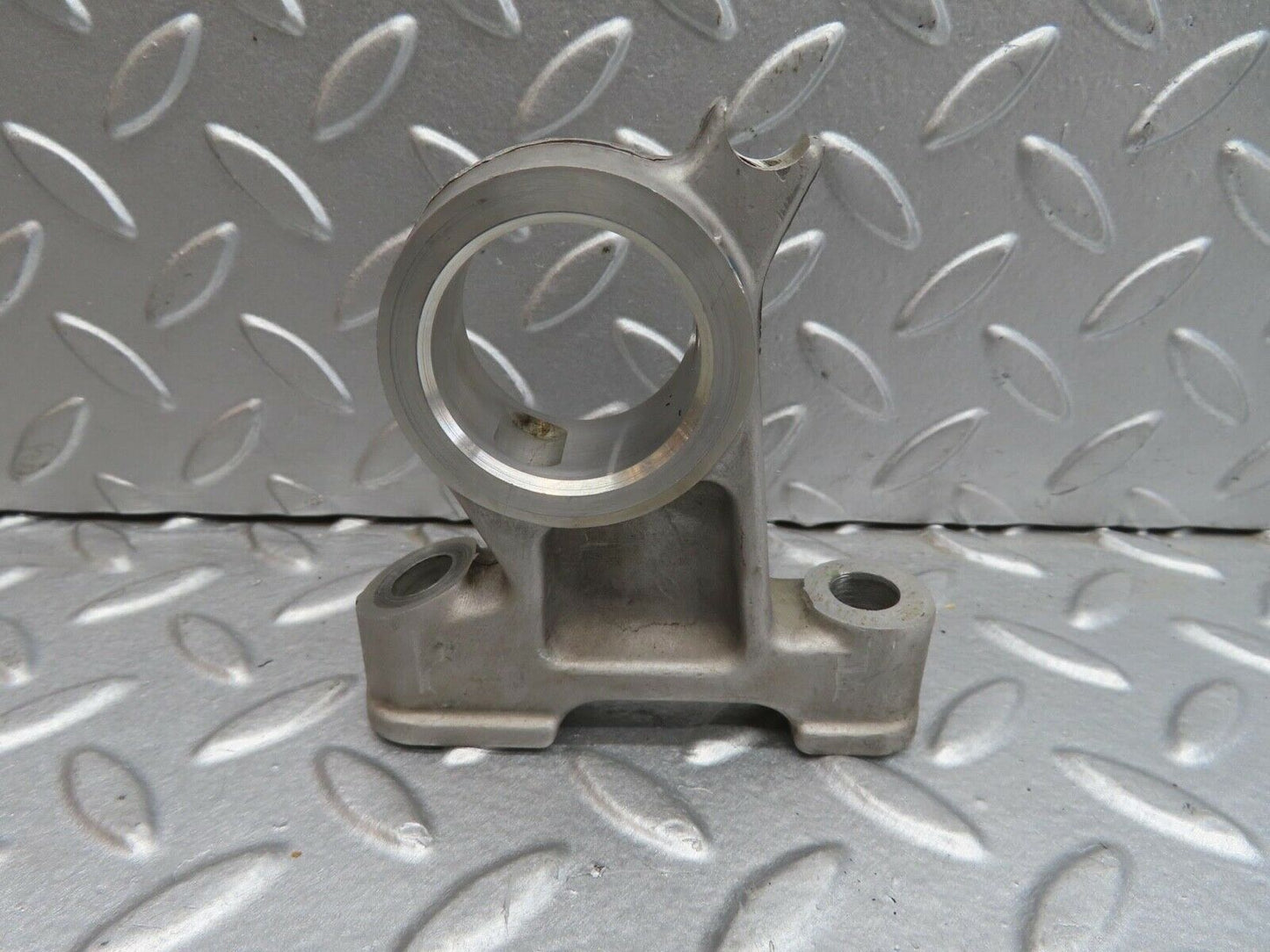 13728 Mercedes-Benz R107 450SL Camshaft Tower Bearing 1160511810