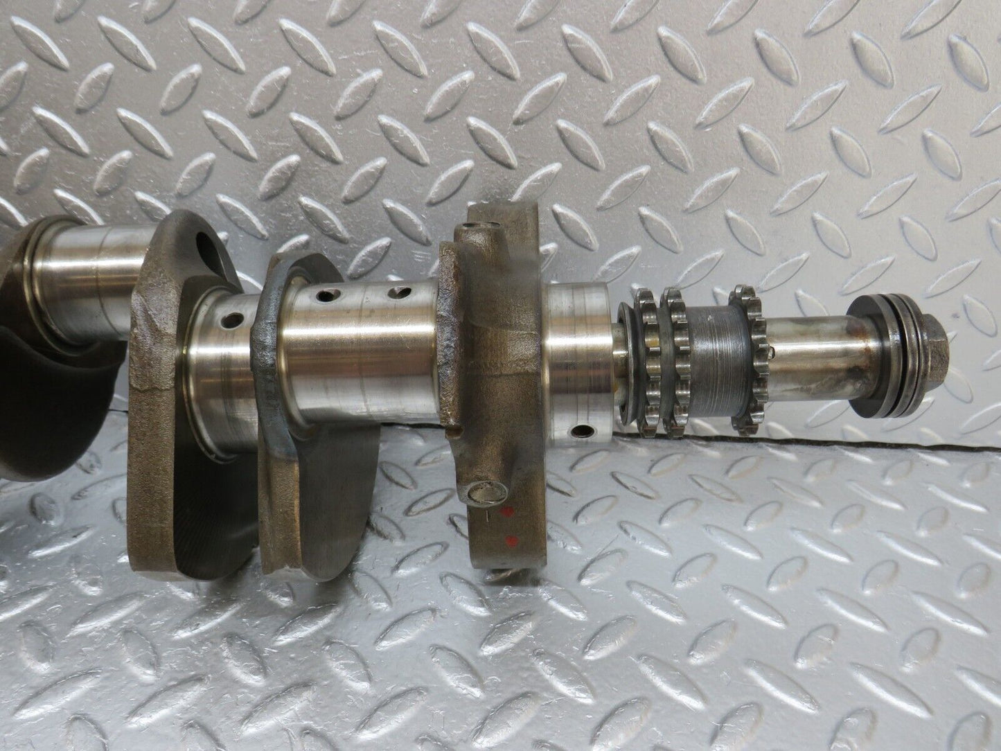 34543 Mercedes-Benz C126 380SEC Coupe Crankshaft 1160312201