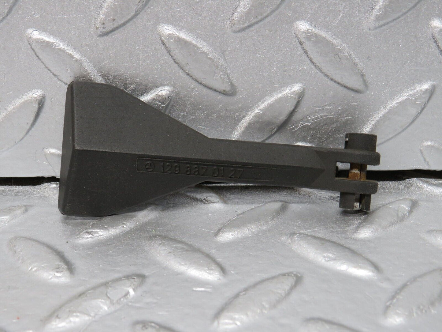 39703 Mercedes-Benz R129 320SL Coupe Bonnet Release Pull Handle 1298870127