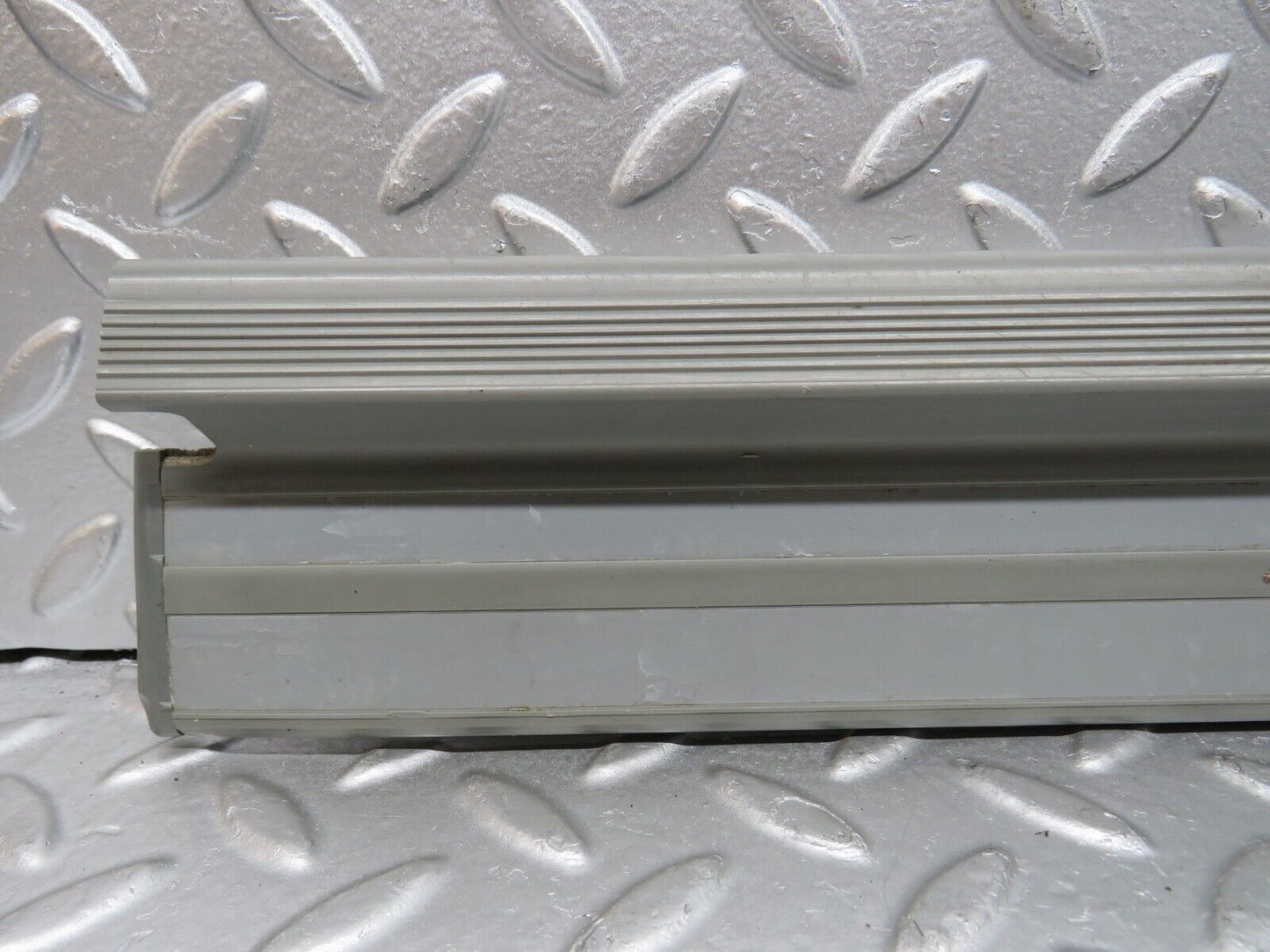 31207 Mercedes-Benz S124 220TE Wagon Front Left Door Sill Trim