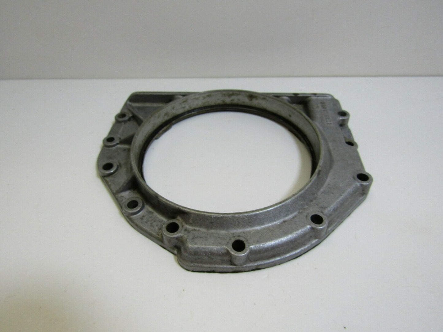 0907 Mercedes-Benz C107 350SLC Coupe Crankshaft Lid 1160110608