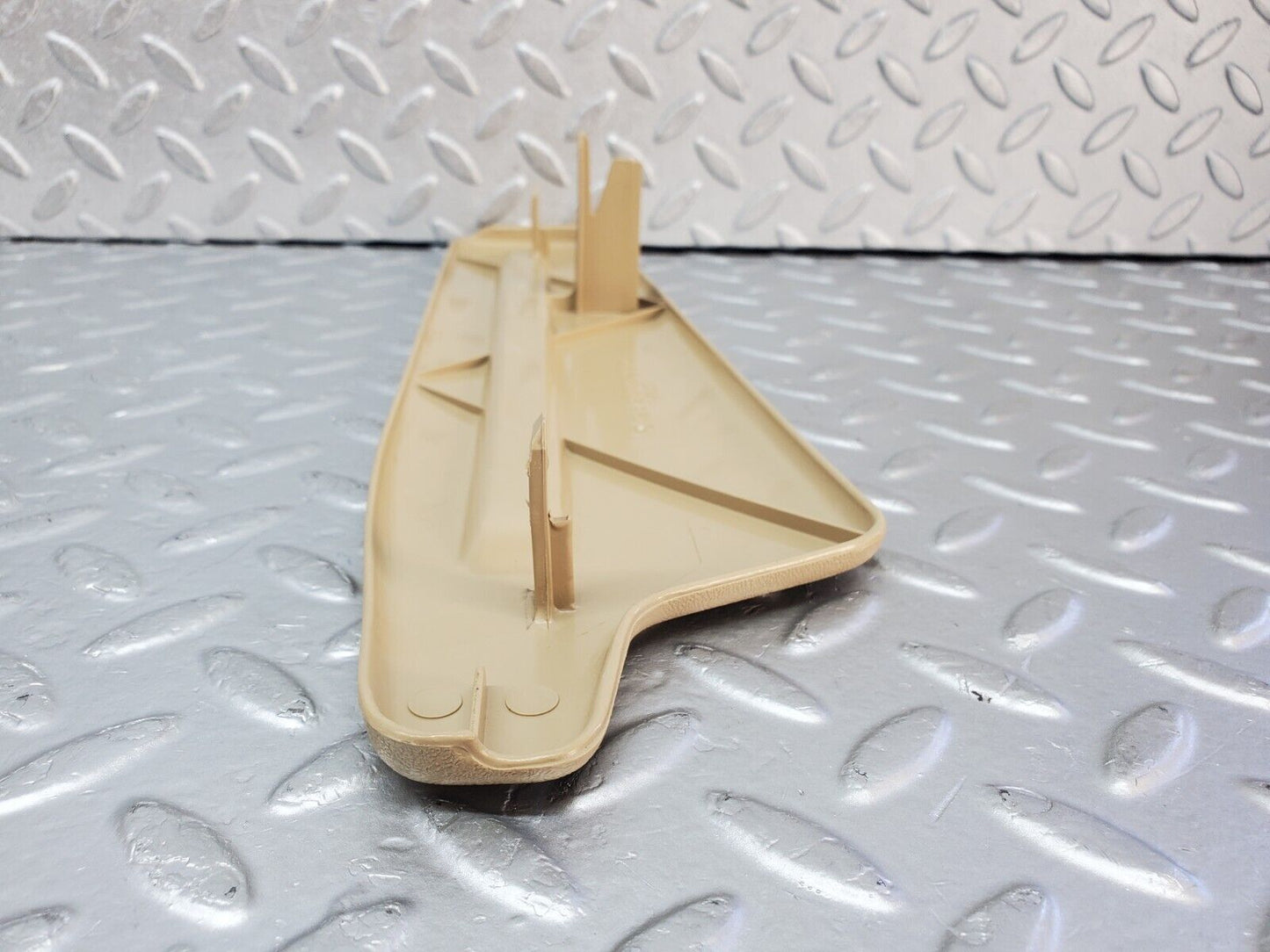 45607 Mercedes-Benz W126 420SE Seat Cover Trim Right Side 1269190820