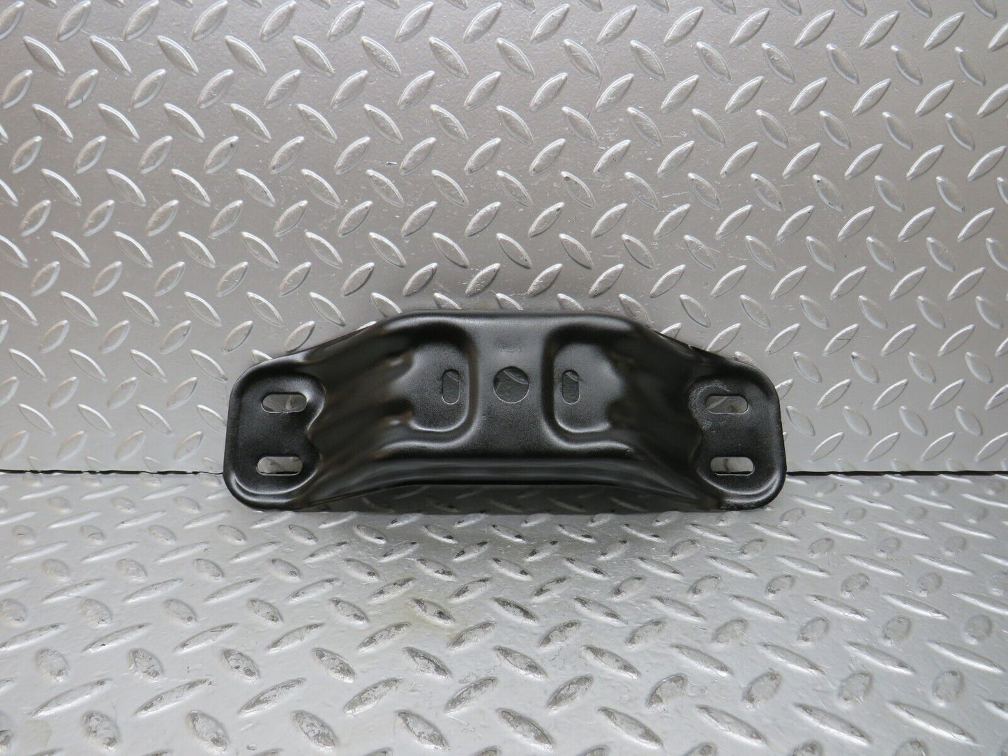 27715 Mercedes-Benz S124 300TE Wagon Gearbox Mount Bracket