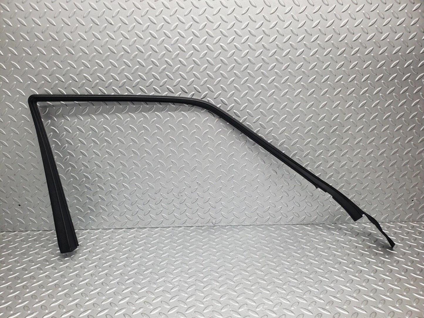 46251 Mercedes-Benz W124 280E Front Left Door Window Frame Trim 1247250171