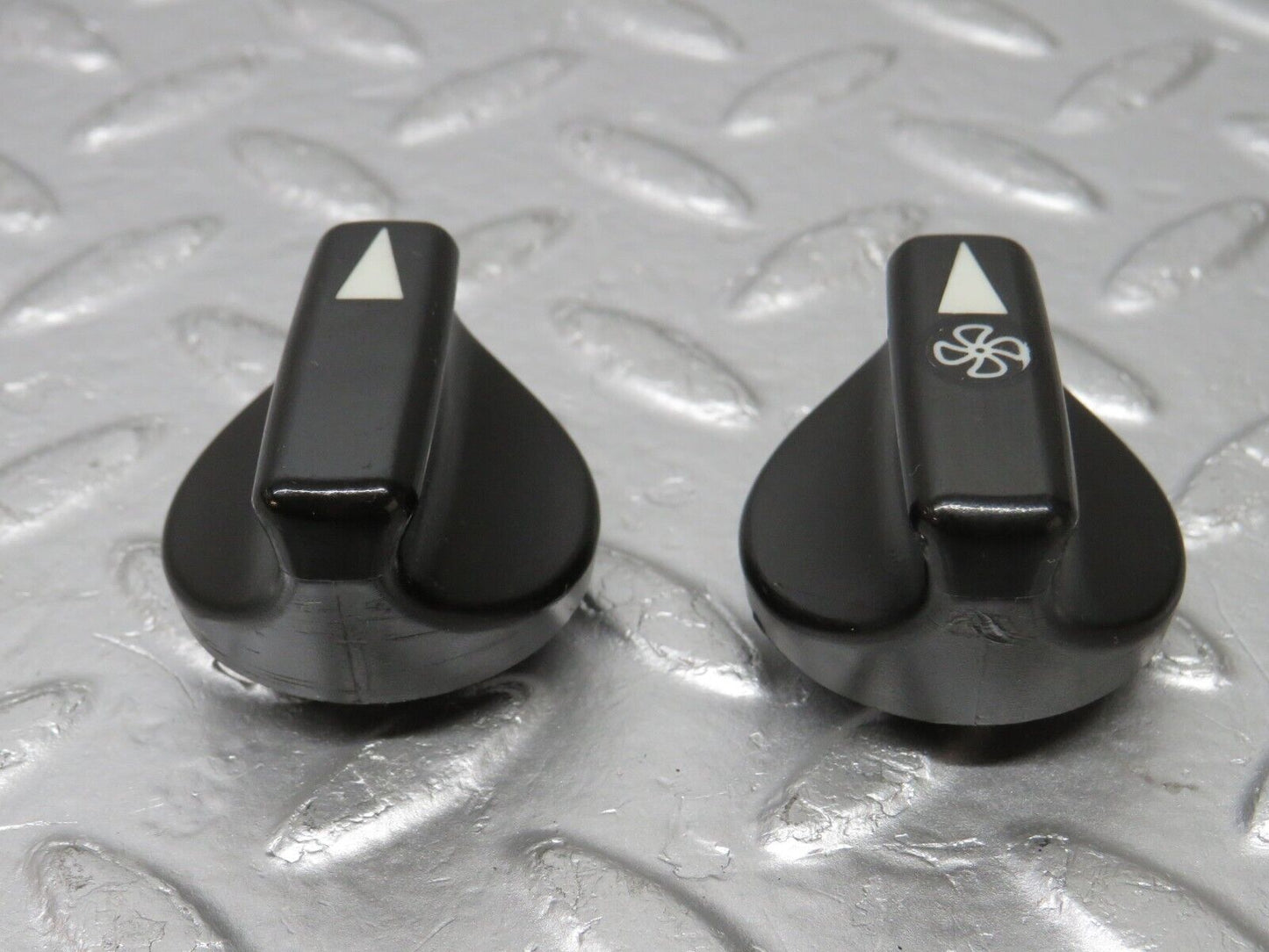 34350 Mercedes-Benz C126 380SEC Coupe Heater Control Knob