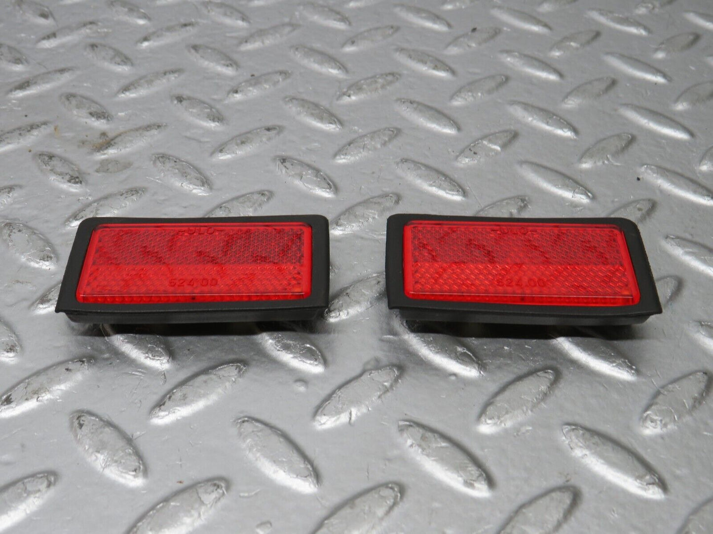 33962 Mercedes-Benz W126 380SE Door Reflector 1268200074