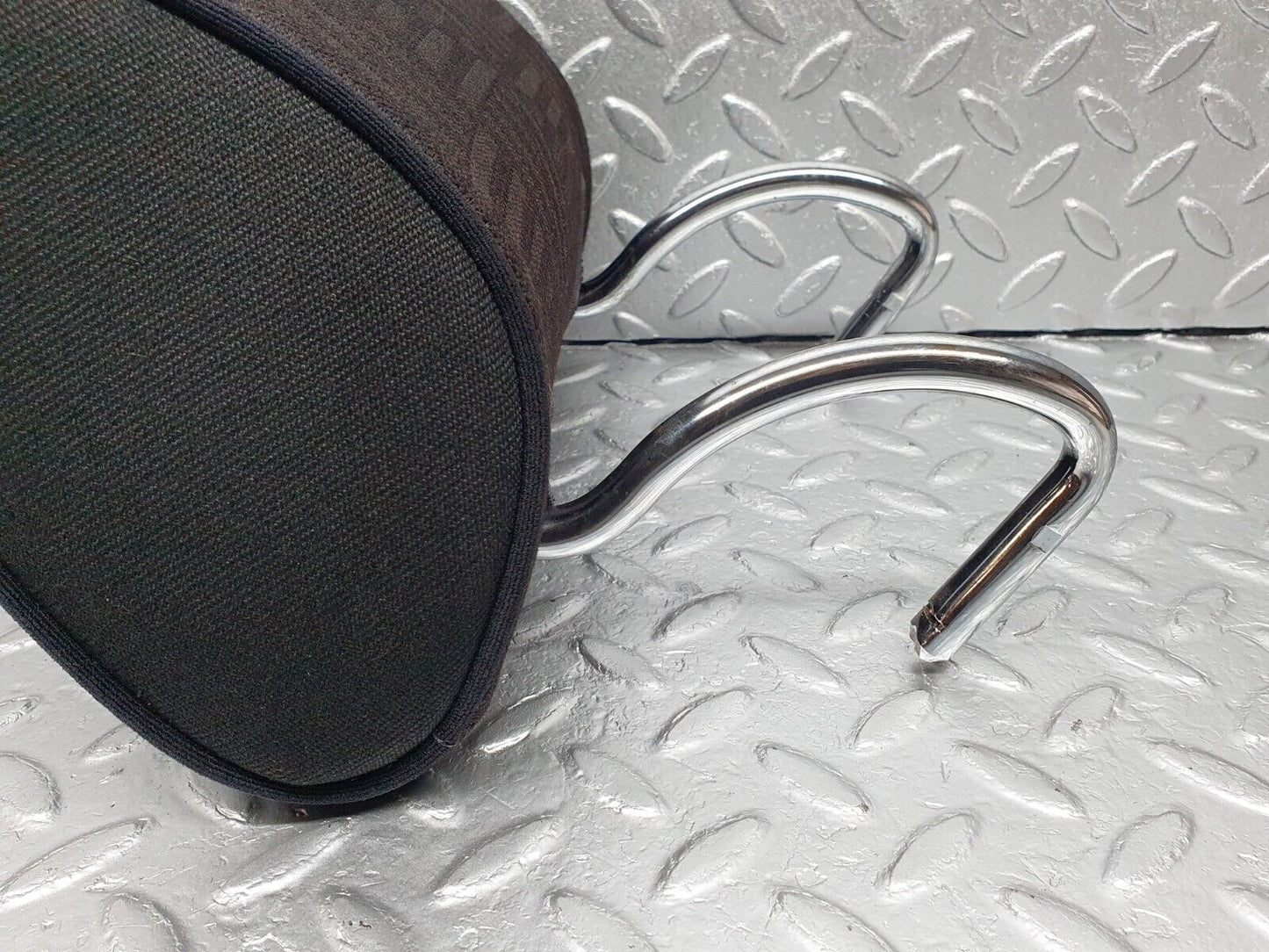 41829 Mercedes-Benz W202 C200 Rear Right Headrest