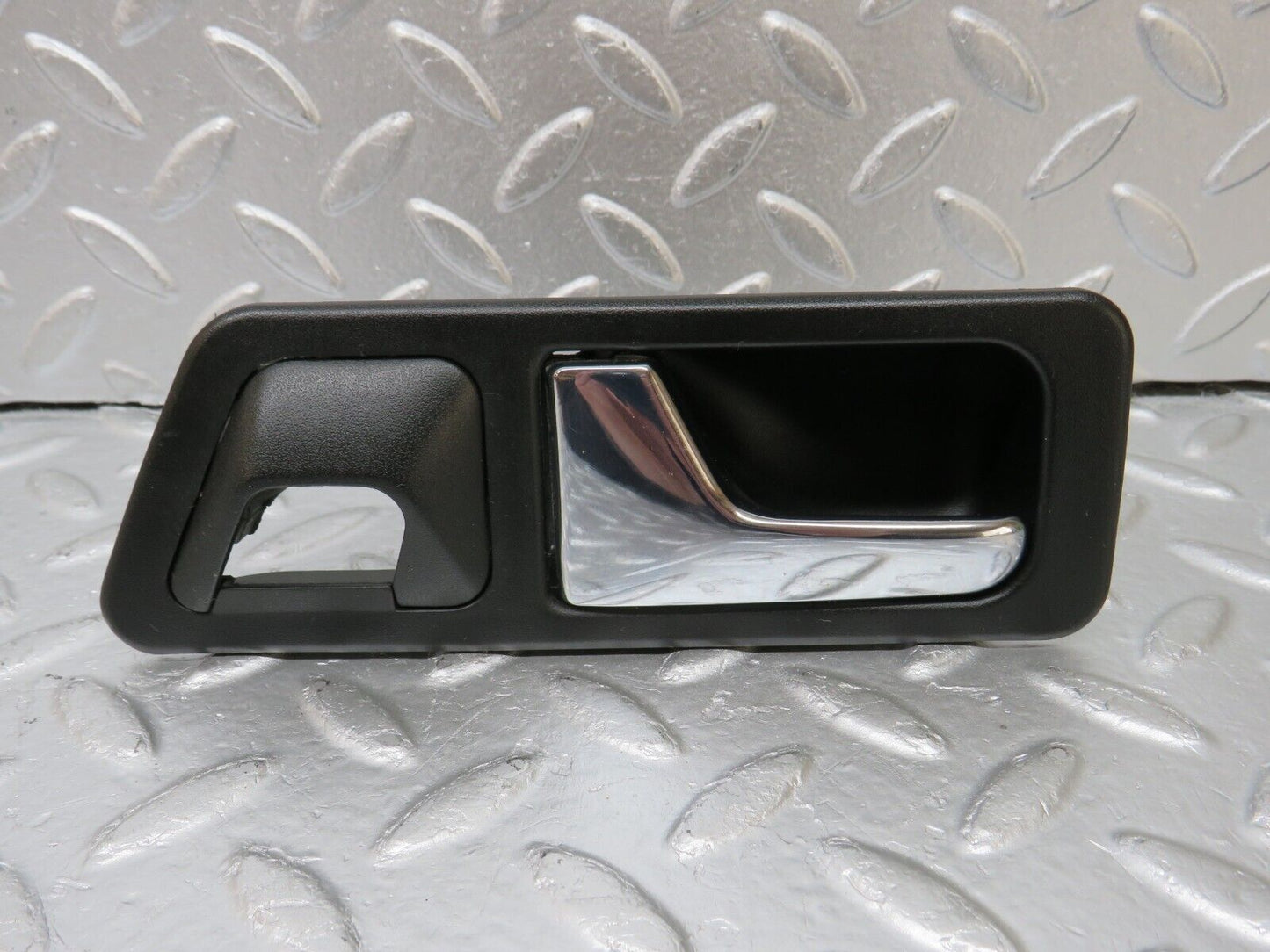 33644 Mercedes-Benz W201 190E 2.0L Left Interior Door Handle 2017660164