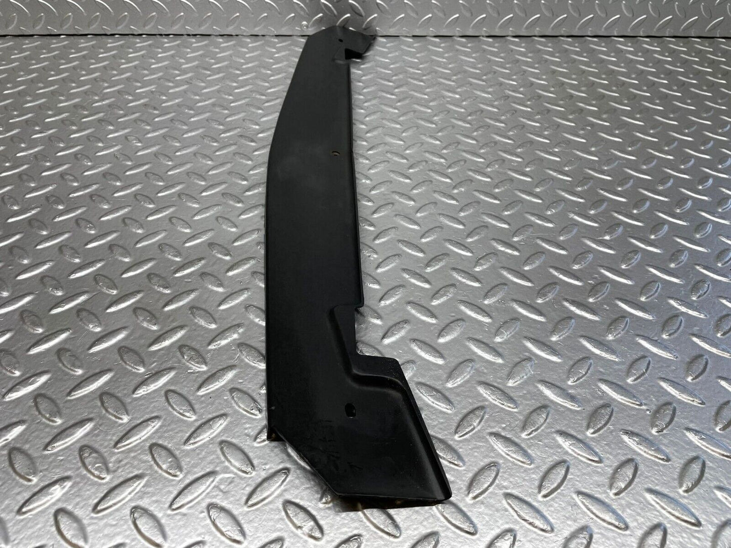 28575 Mercedes-Benz W123 230E Front Bumper Centre Filler Trim 1238853023