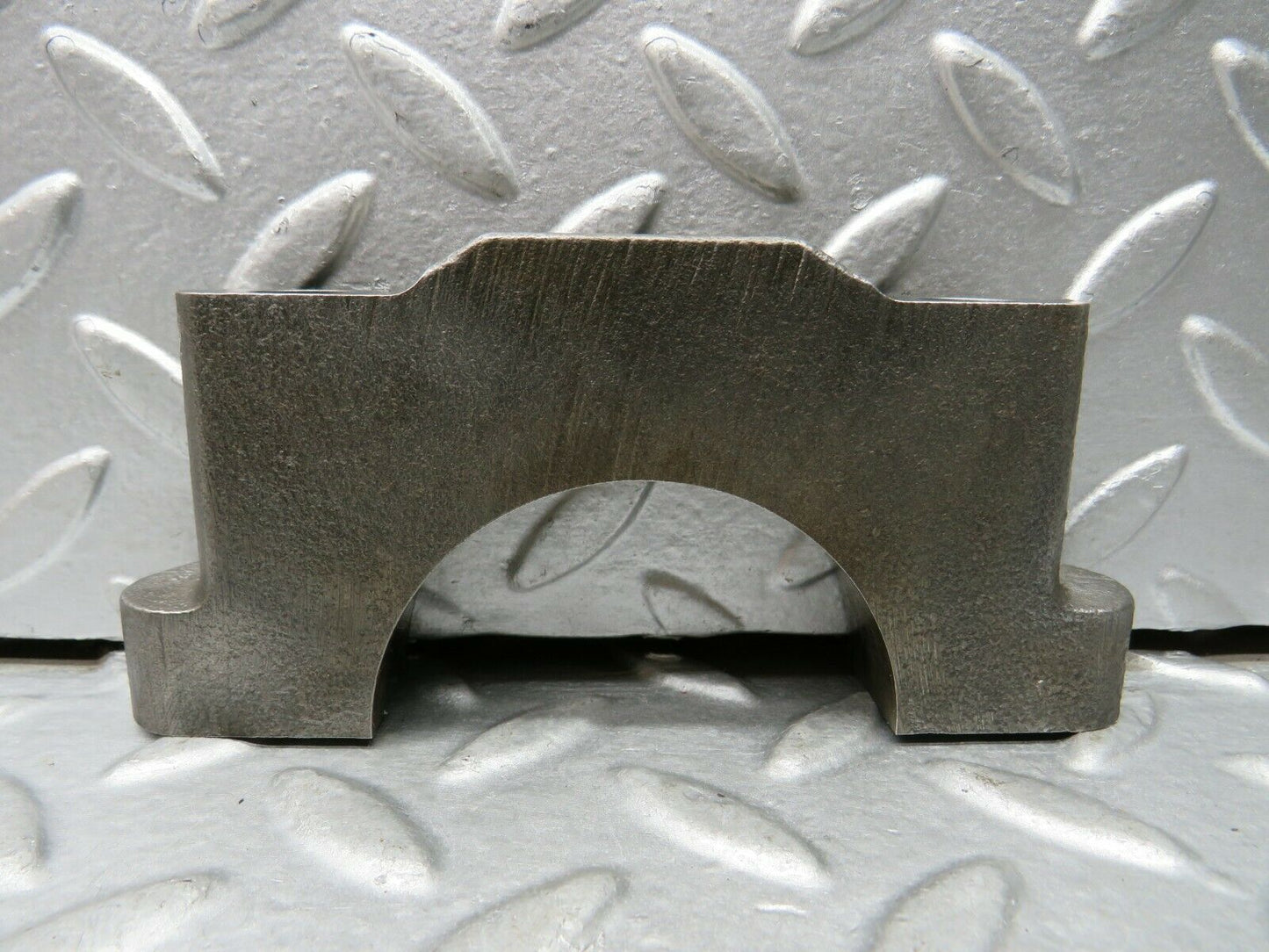 22114 Mercedes-Benz S123 280TE Crankshaft Bearing Holder Block 1080110211
