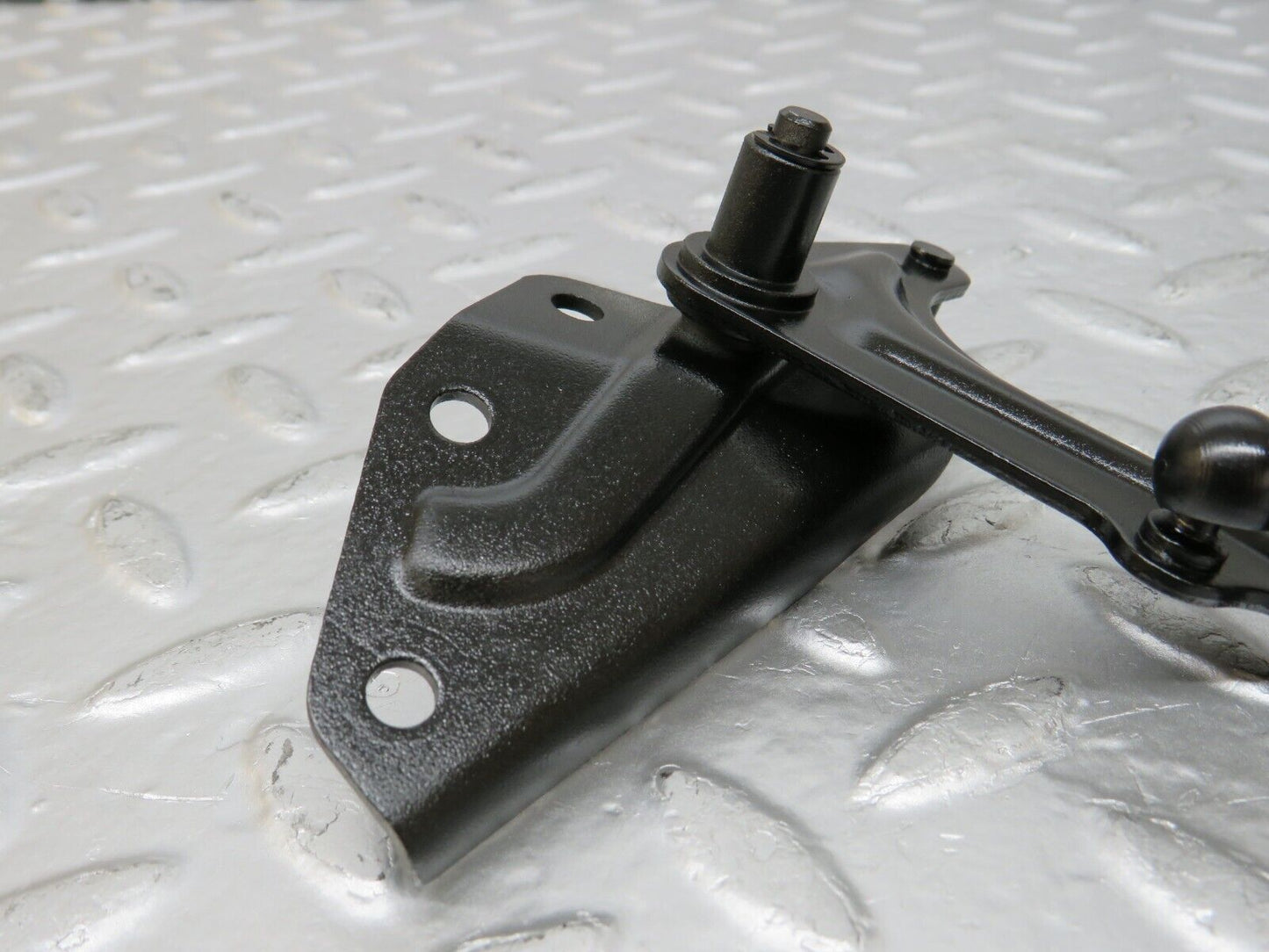 25556 Mercedes-Benz W123 200 Throttle Linkage