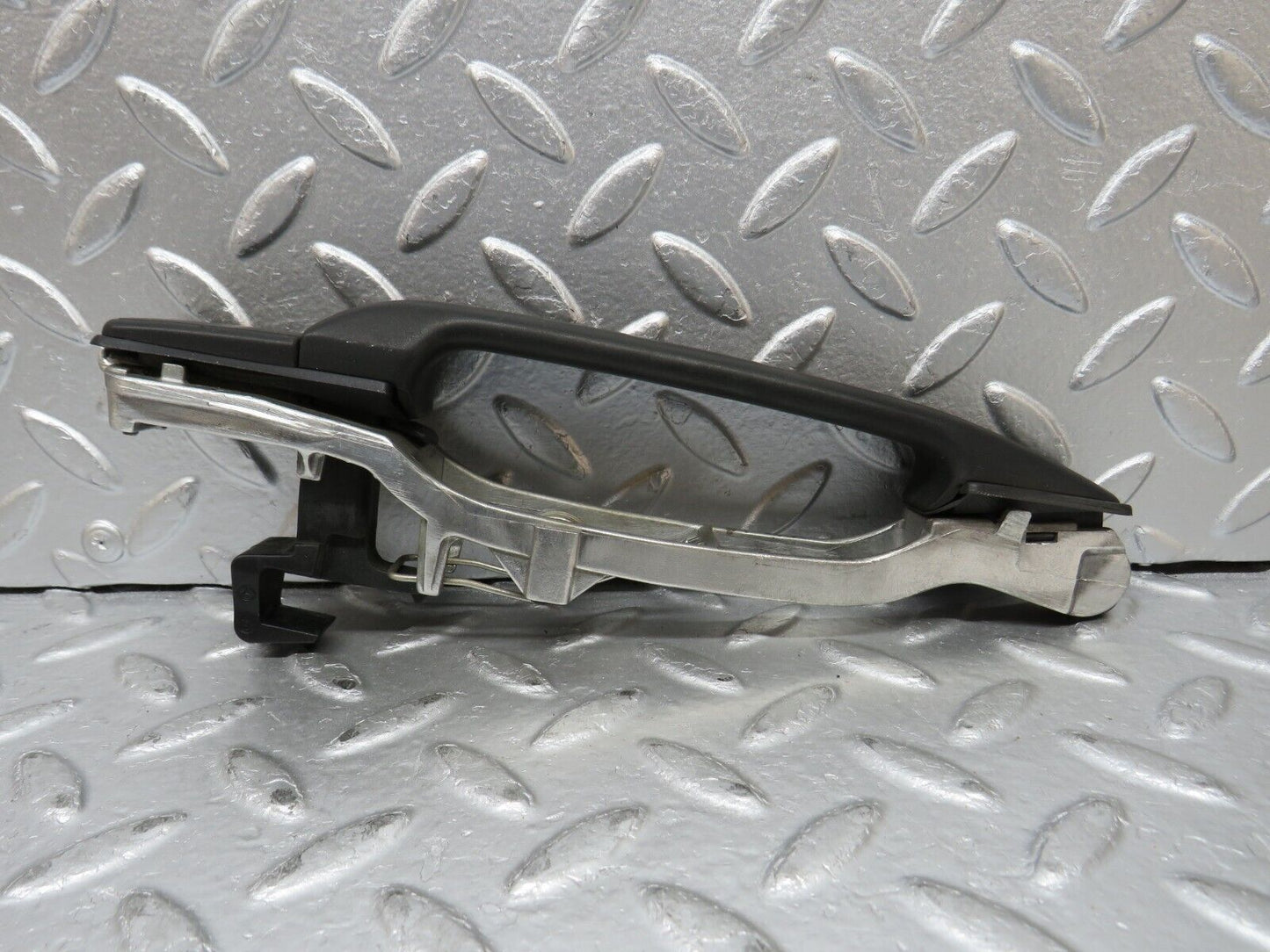 31713 Mercedes-Benz W201 190LE 1.8L Exterior Door Handle Rear Right