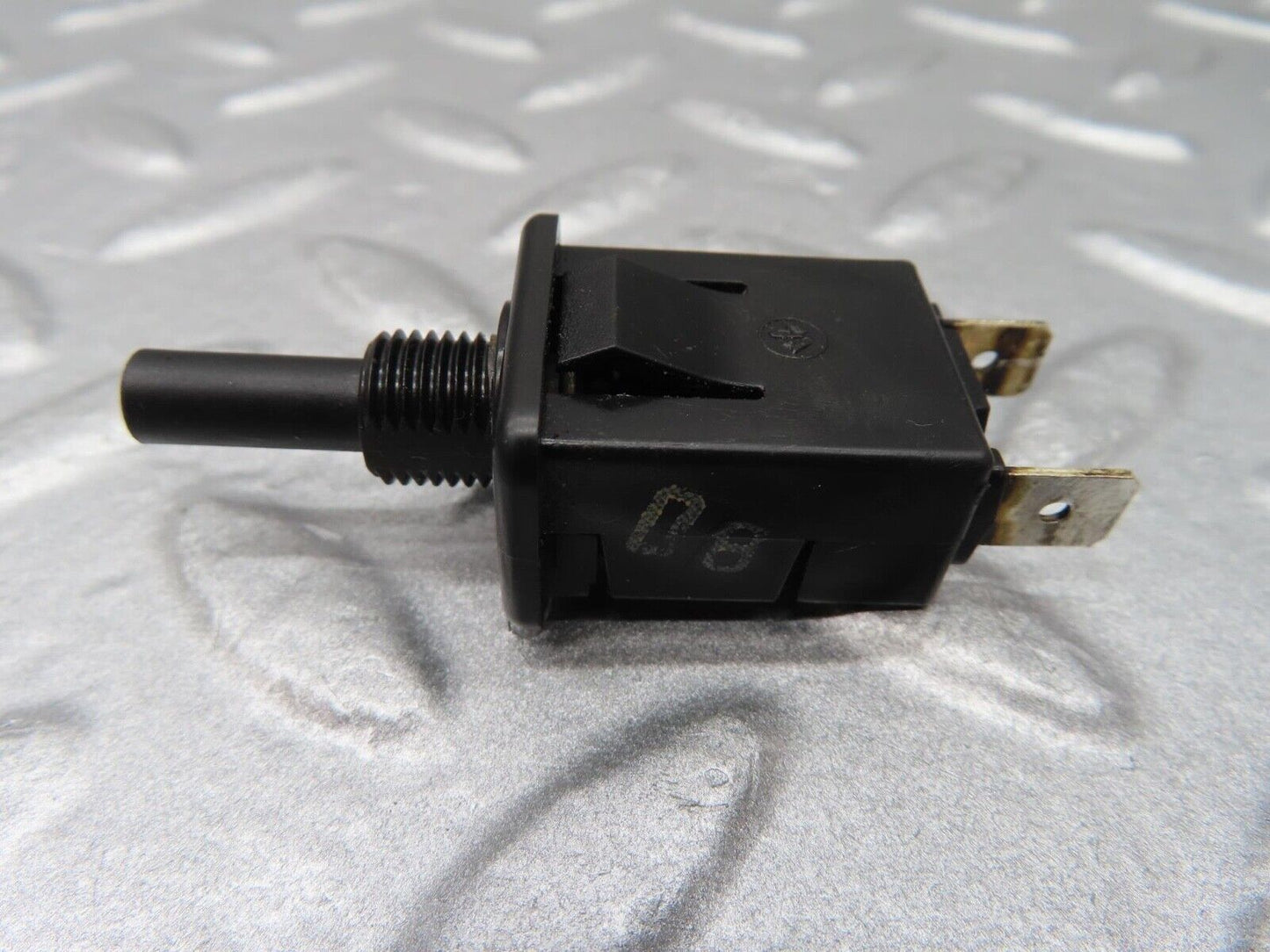 16066 Mercedes-Benz W123 280E Glove Box Light Switch 0008213152