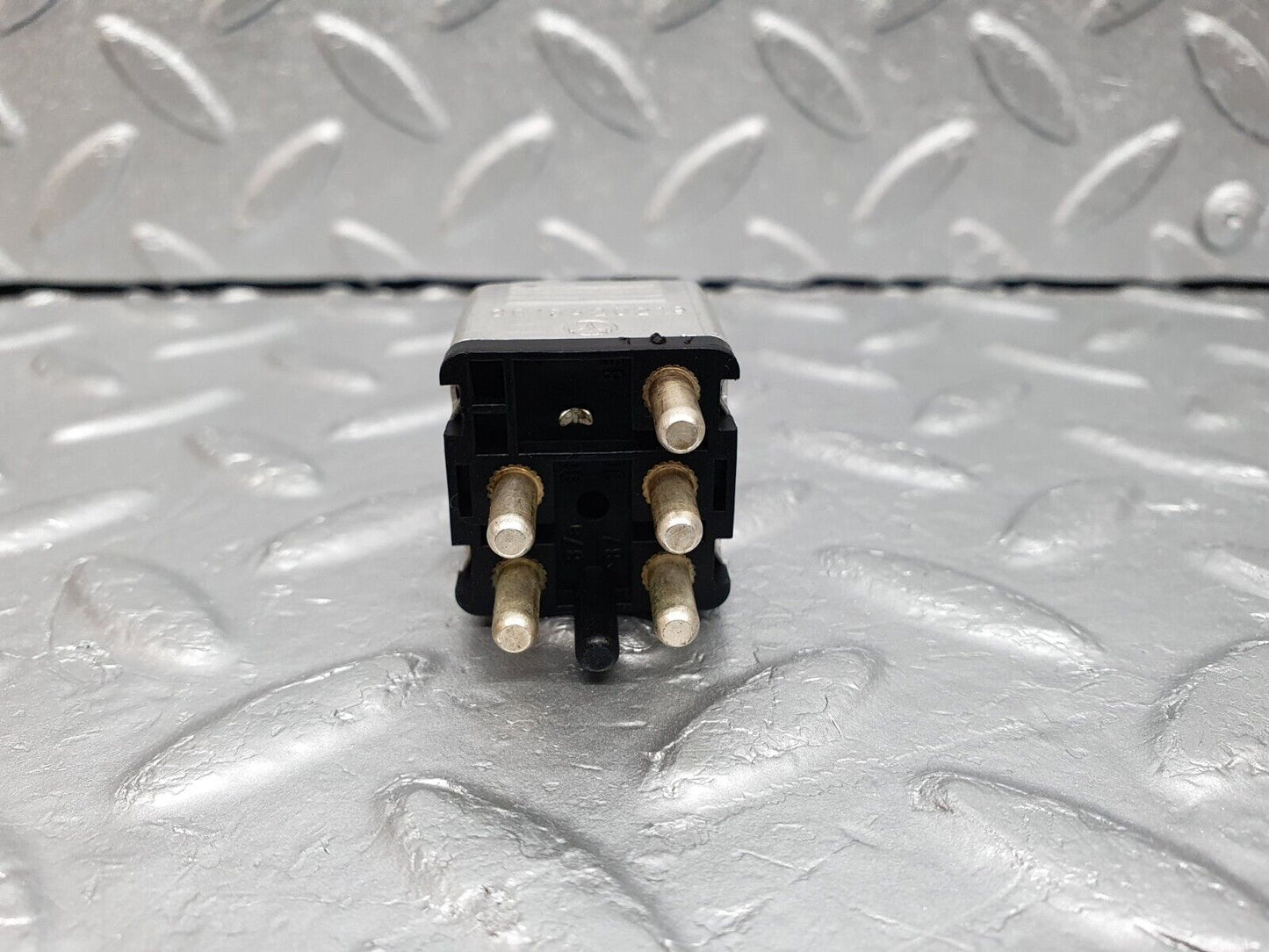 41643 Mercedes-Benz W124 200E Multi Purpose Relay 0015420219