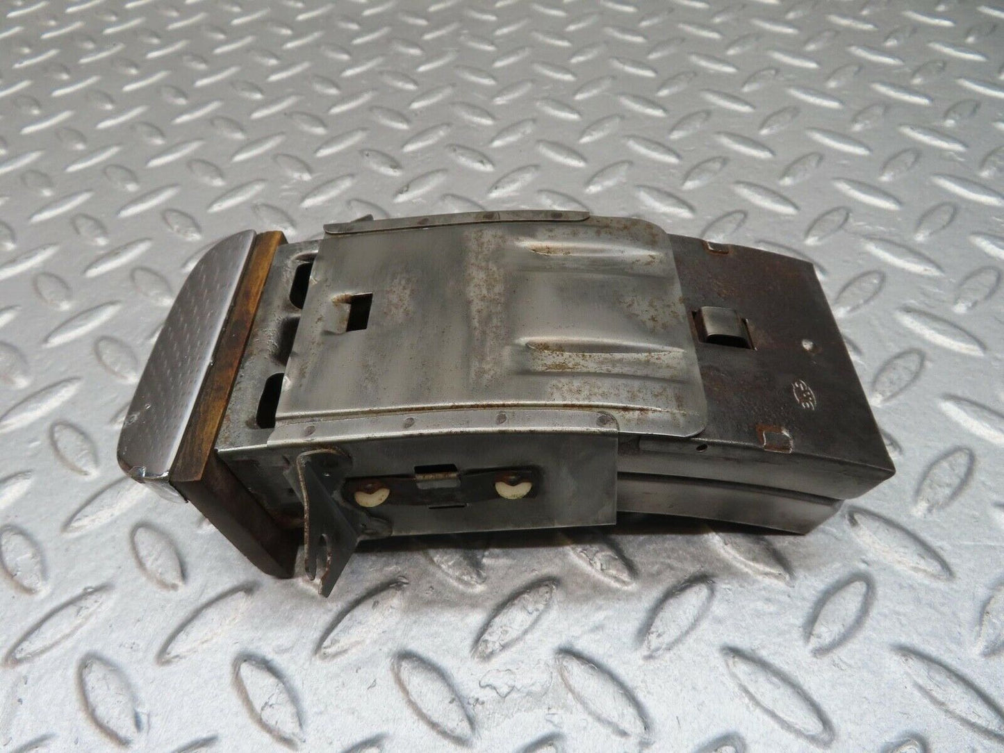 12888 Mercedes-Benz W111 220SE Centre Console Ashtray Wood Finish