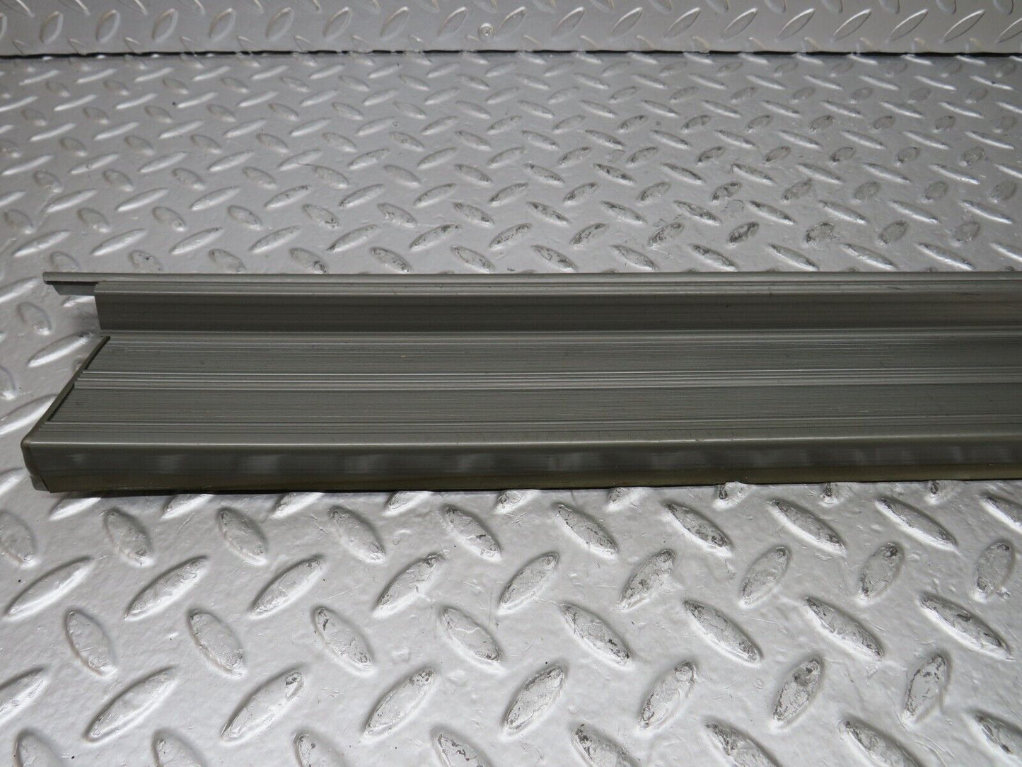 26278 Mercedes-Benz W116 450SE Front Left Door Sill Grey