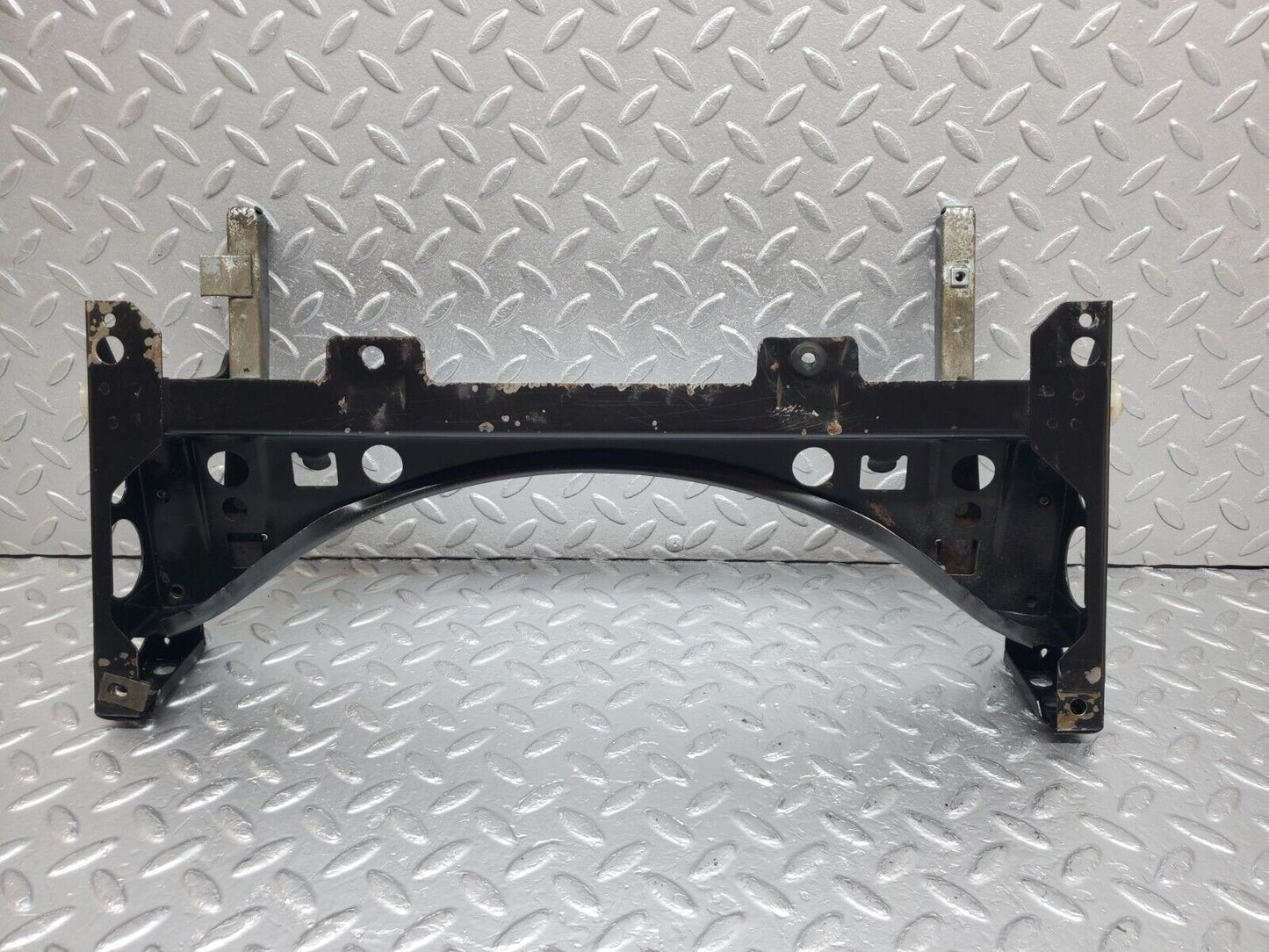 44549 Mercedes-Benz W123 280E Front Right Seat Sliding Mechanism