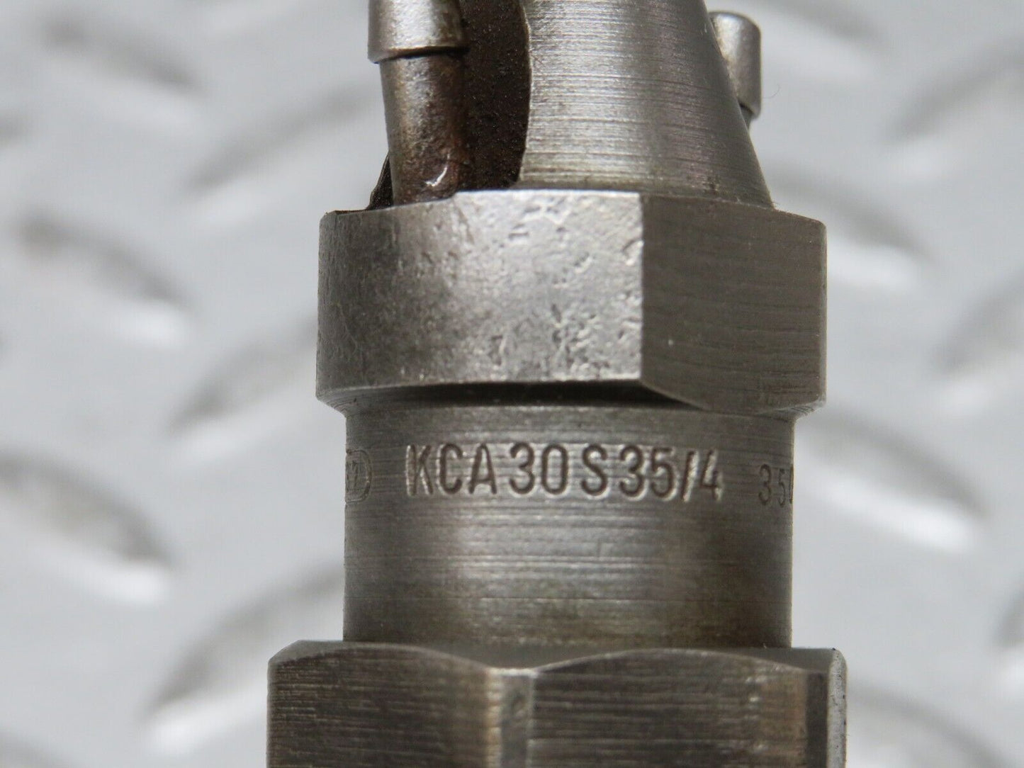 27004 Mercedes-Benz W123 240D Fuel Injector Bosch KCA30S35/4