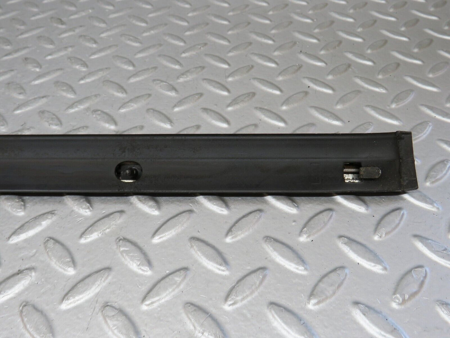 35367 Mercedes-Benz R107 280SL Right Door Centre Moulding Trim