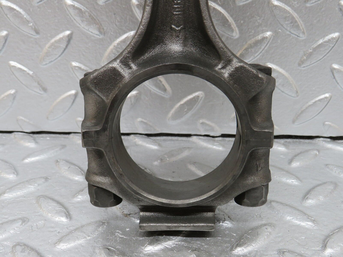 33038 Mercedes-Benz C107 R107 350 V8 Piston With Connecting Rod 92mm 11607